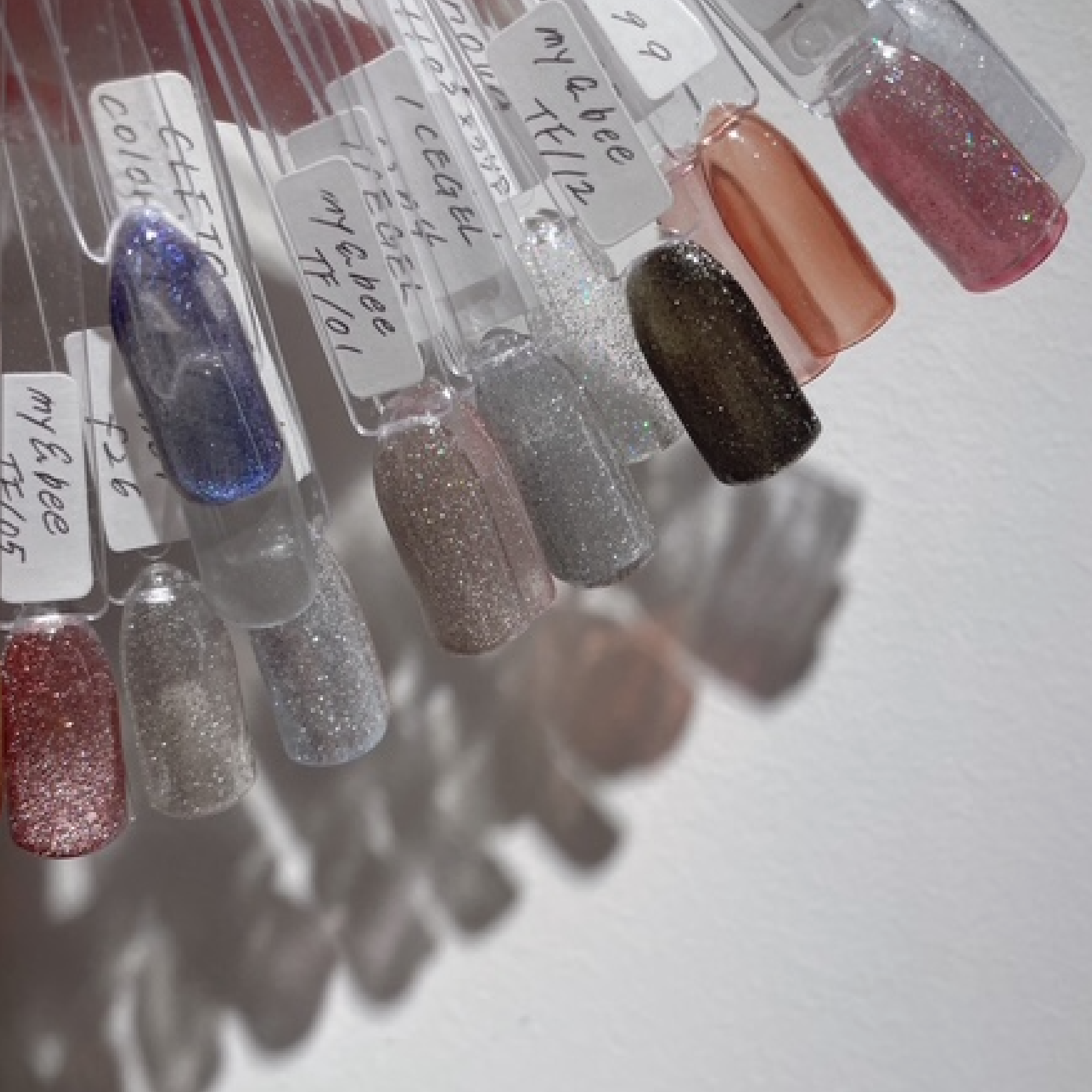 ‼️新規限定‼️オフ込サンプルマグネット🪞ワンカラー🌈🐰ྀིオフ込