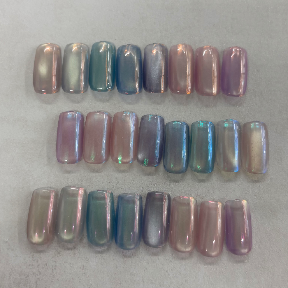 うるまぐ⟡.·*.enoiマグ×オーロラ♡お爪に優しいパラジェル使用