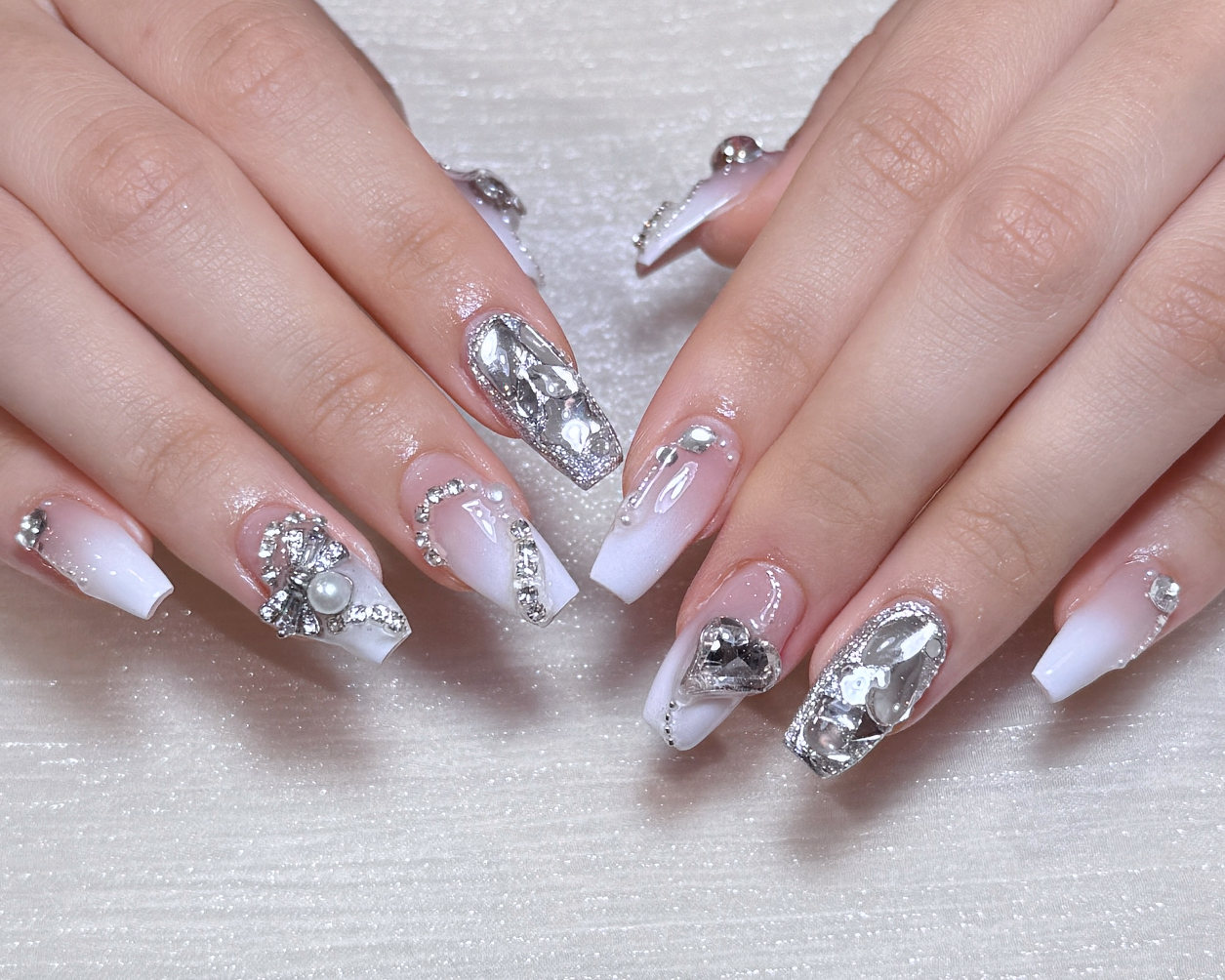 Lumina nail salon