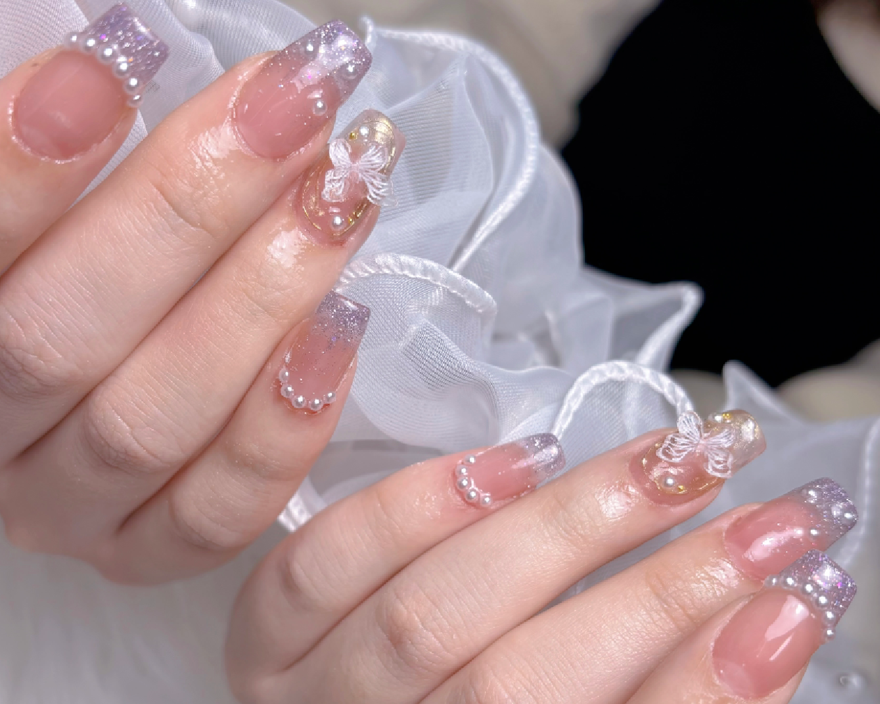 Minnie-focus nail salon