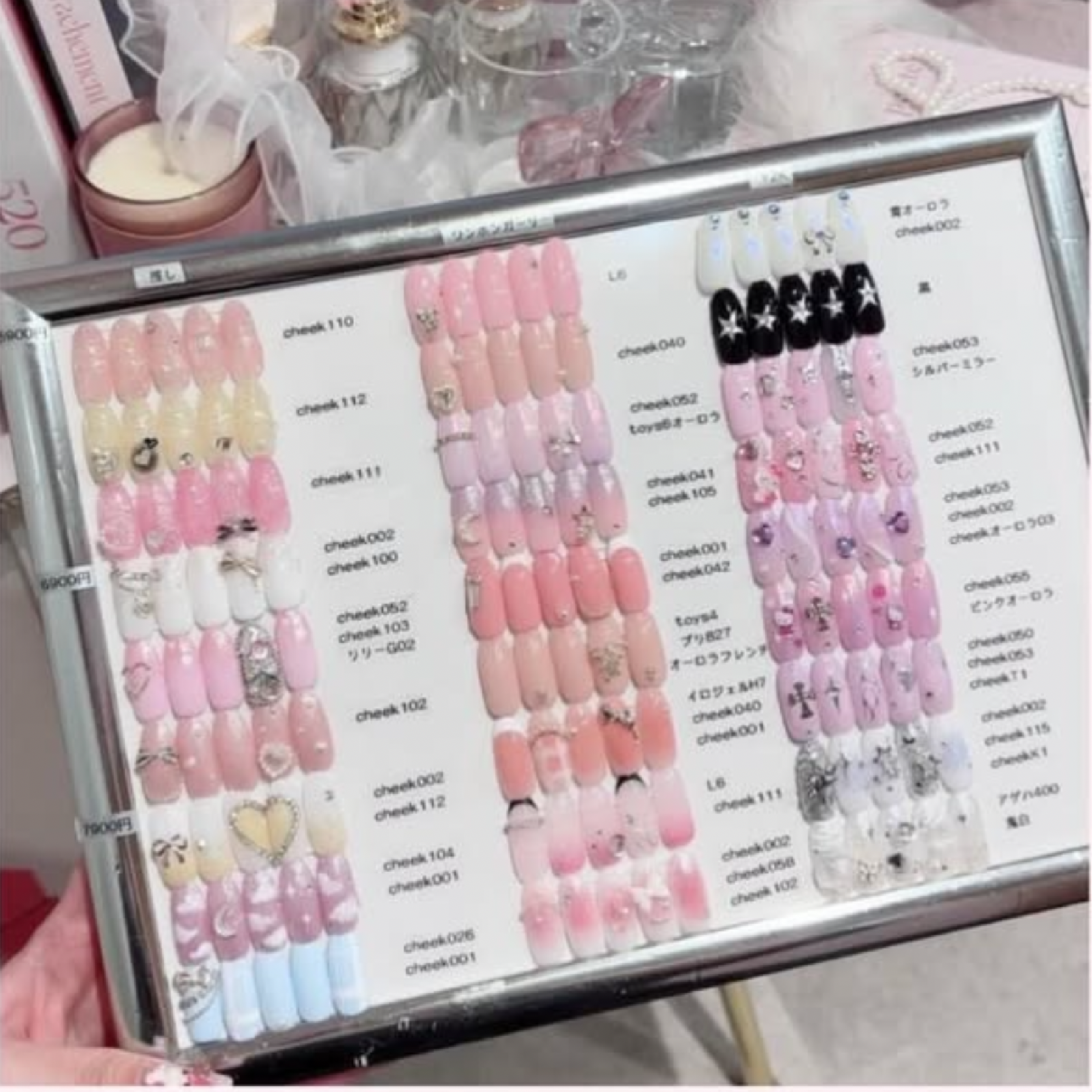 【36種類から選べる定額デザイン🪽】パーツ込み 7900円