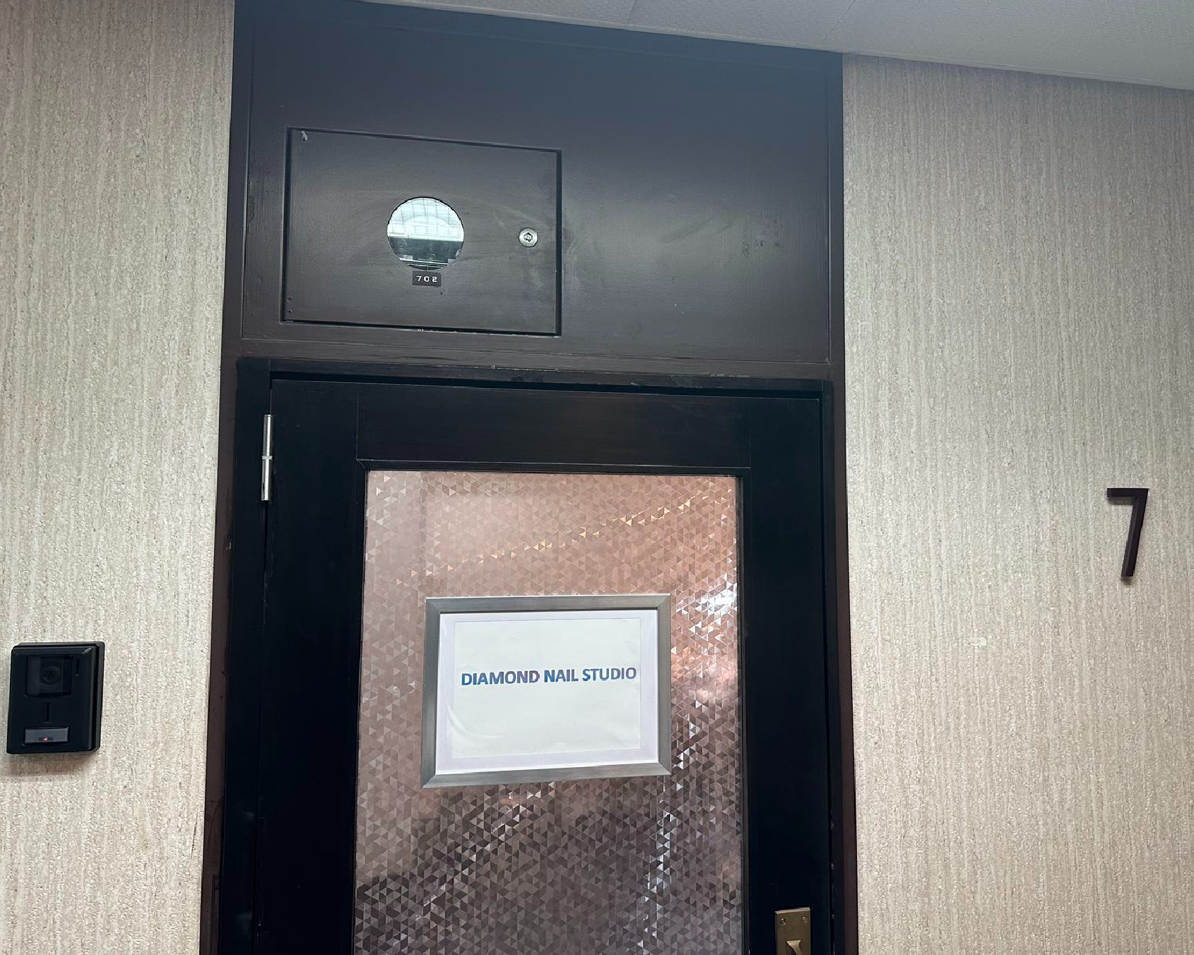 Diamond Nail Studio 心斎橋店