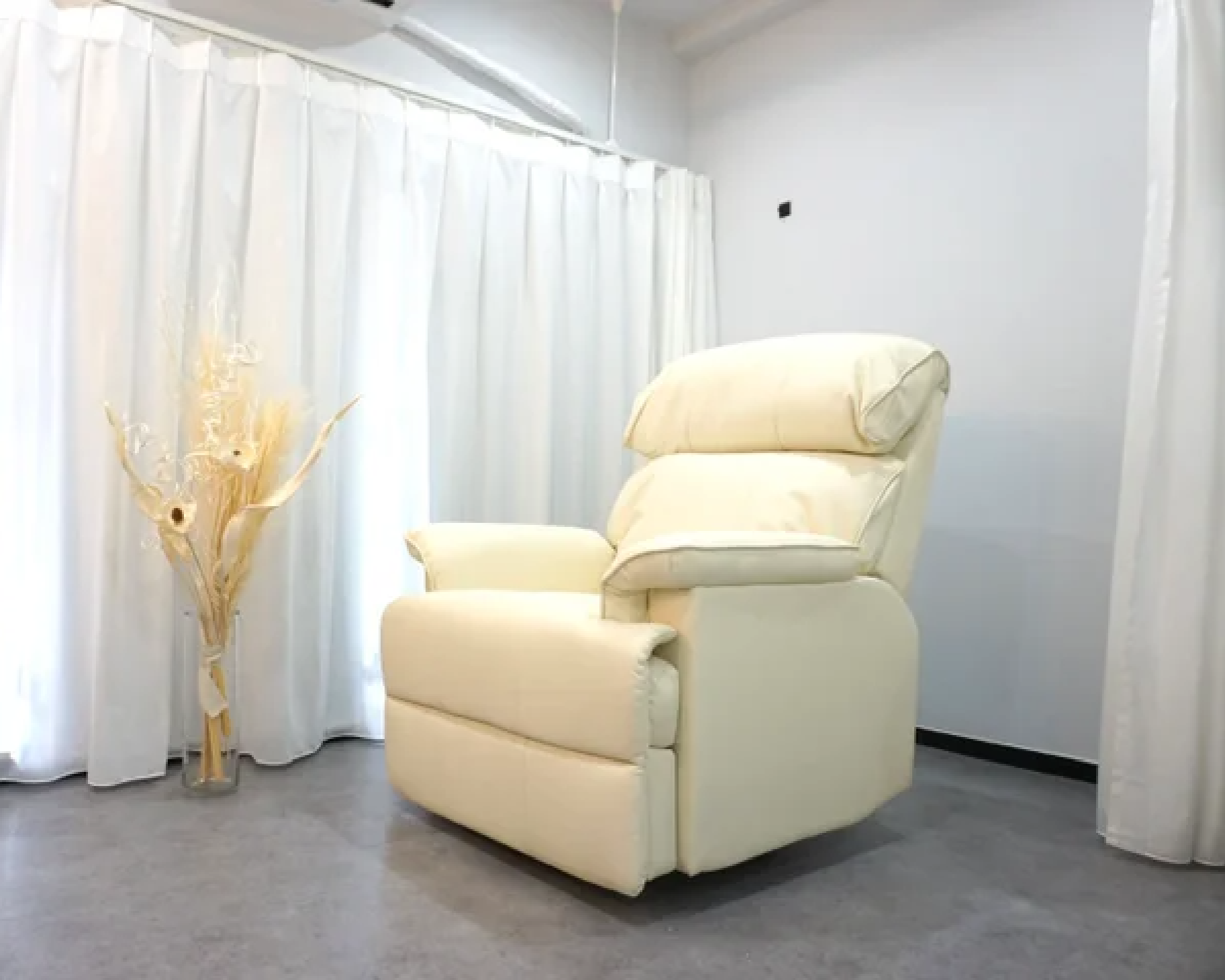 アイブロウサロンLUMICIA.-TOKYO-池袋東口店