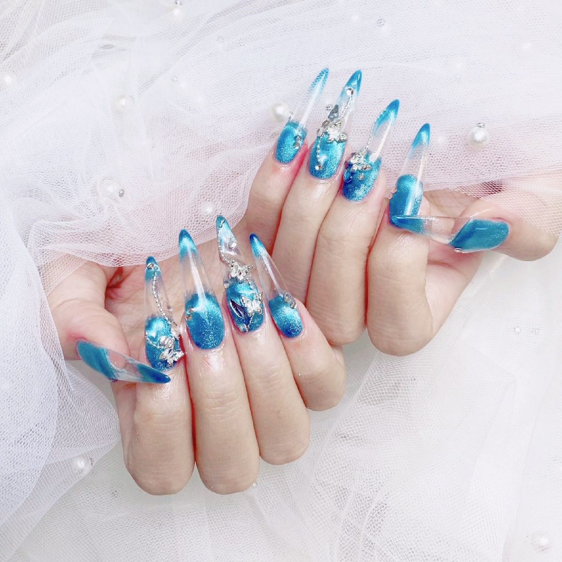 ハンド持ち込みデザインゴージャス10本パーツ付け放題(手書きあり）