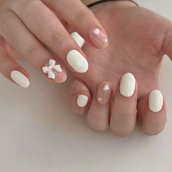 チップ長さ出し10本．4本デザイン