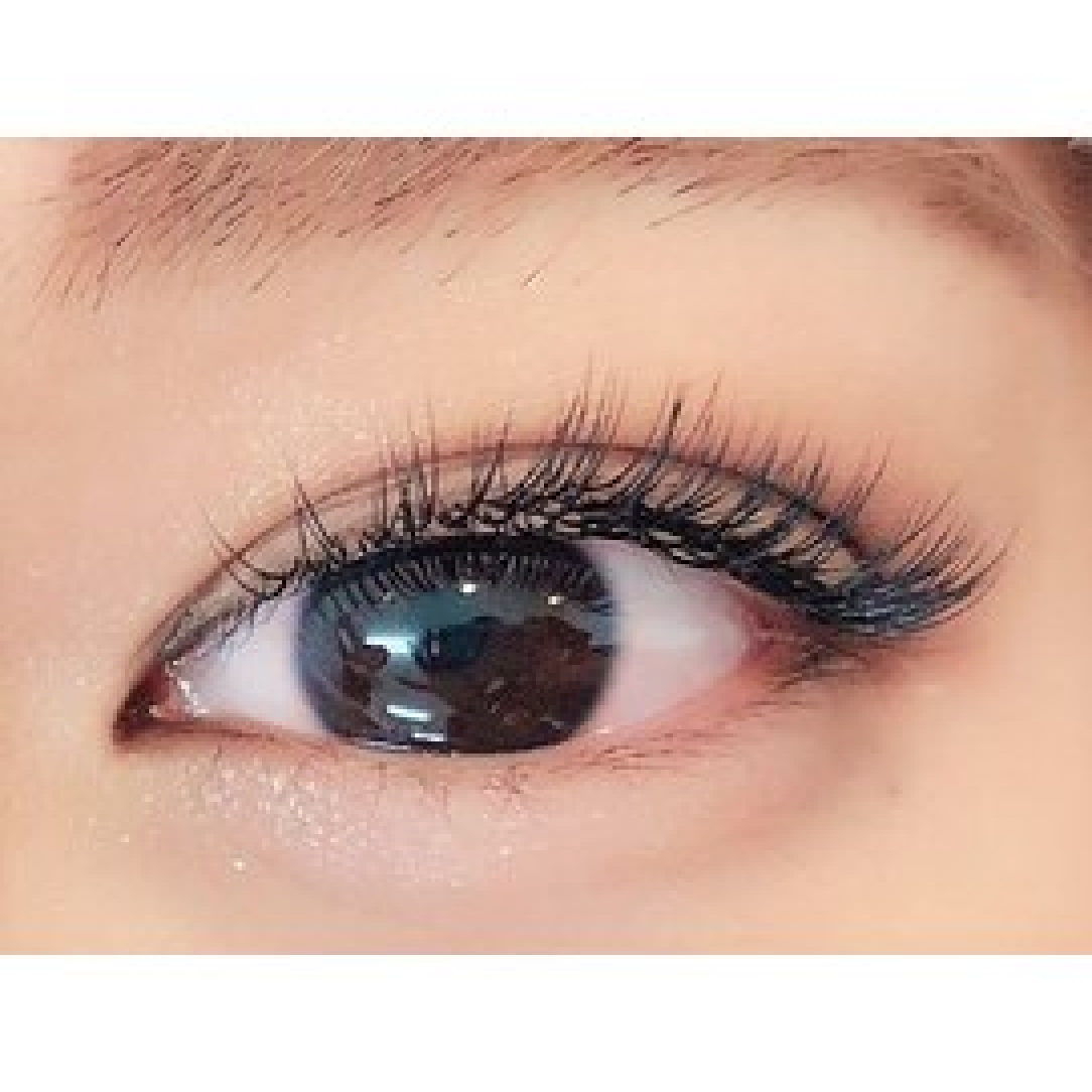 【初回オフ無料】まるで外国人eye！！アップワードラッシュ130本(フラット)