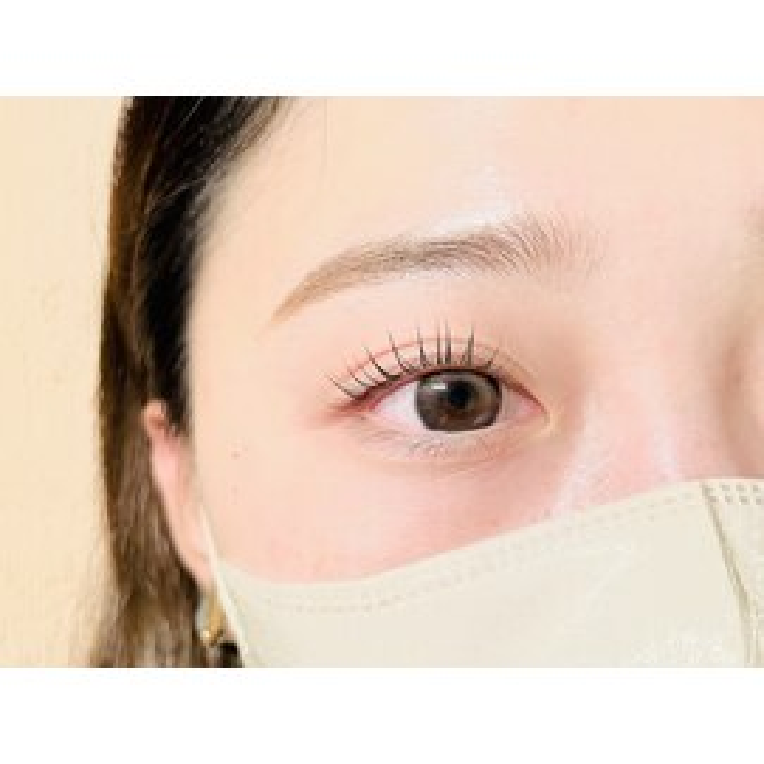 【初回】選べる！パリジェンヌorラッシュリフト　トリートメント付き　¥4,400