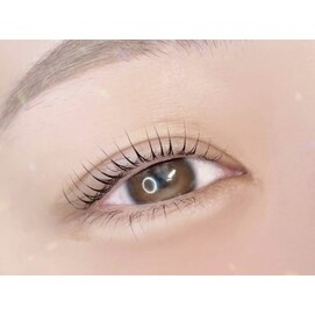 〈再来〉カール感が欲しい方！ラッシュリフト［次世代まつ毛パーマ］￥5,000