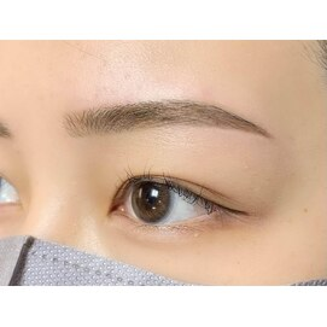 産毛もスッキリ☆眉＆こめかみWAX＋美眉スタイリング¥4,500