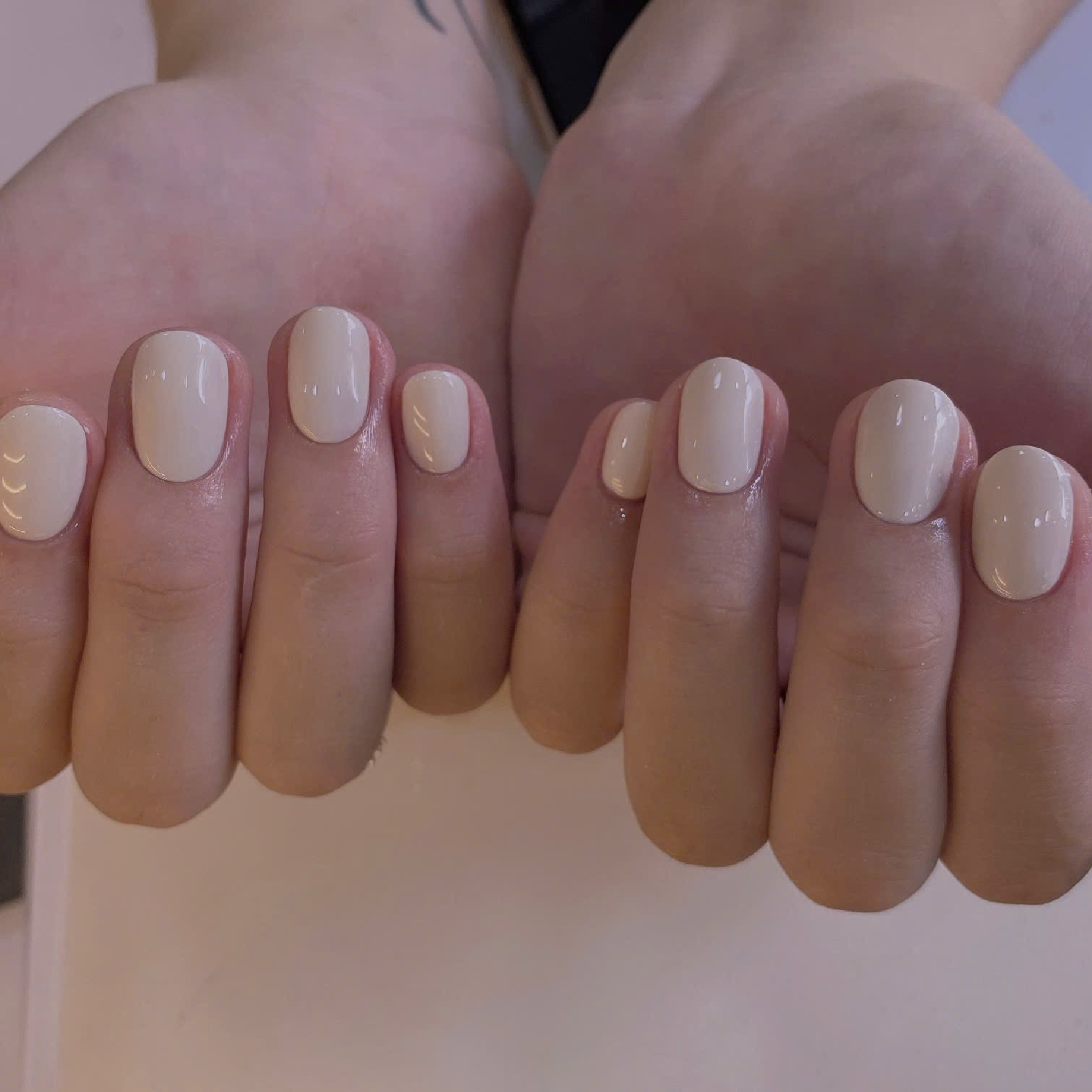 One color