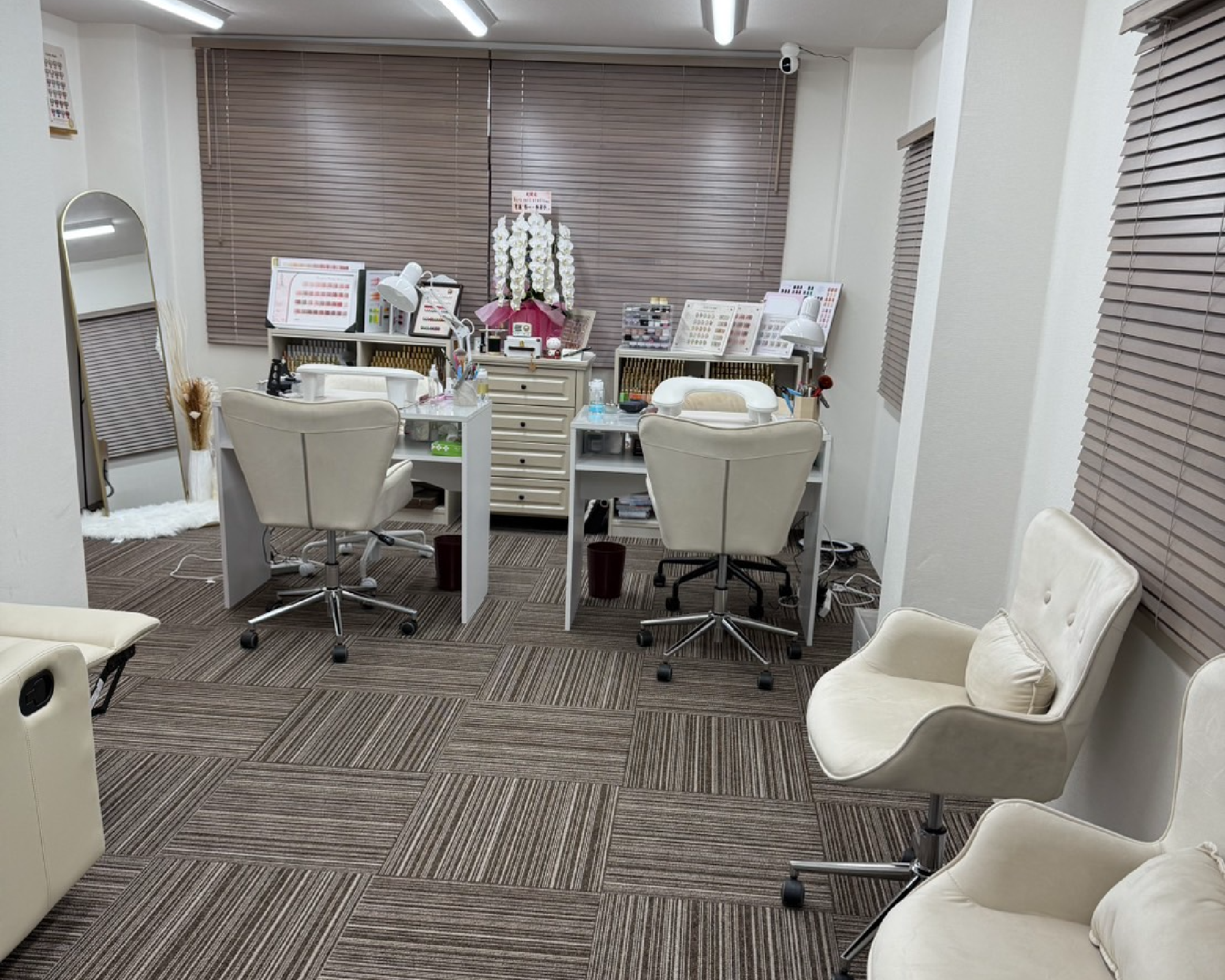 NORA Nail Studio