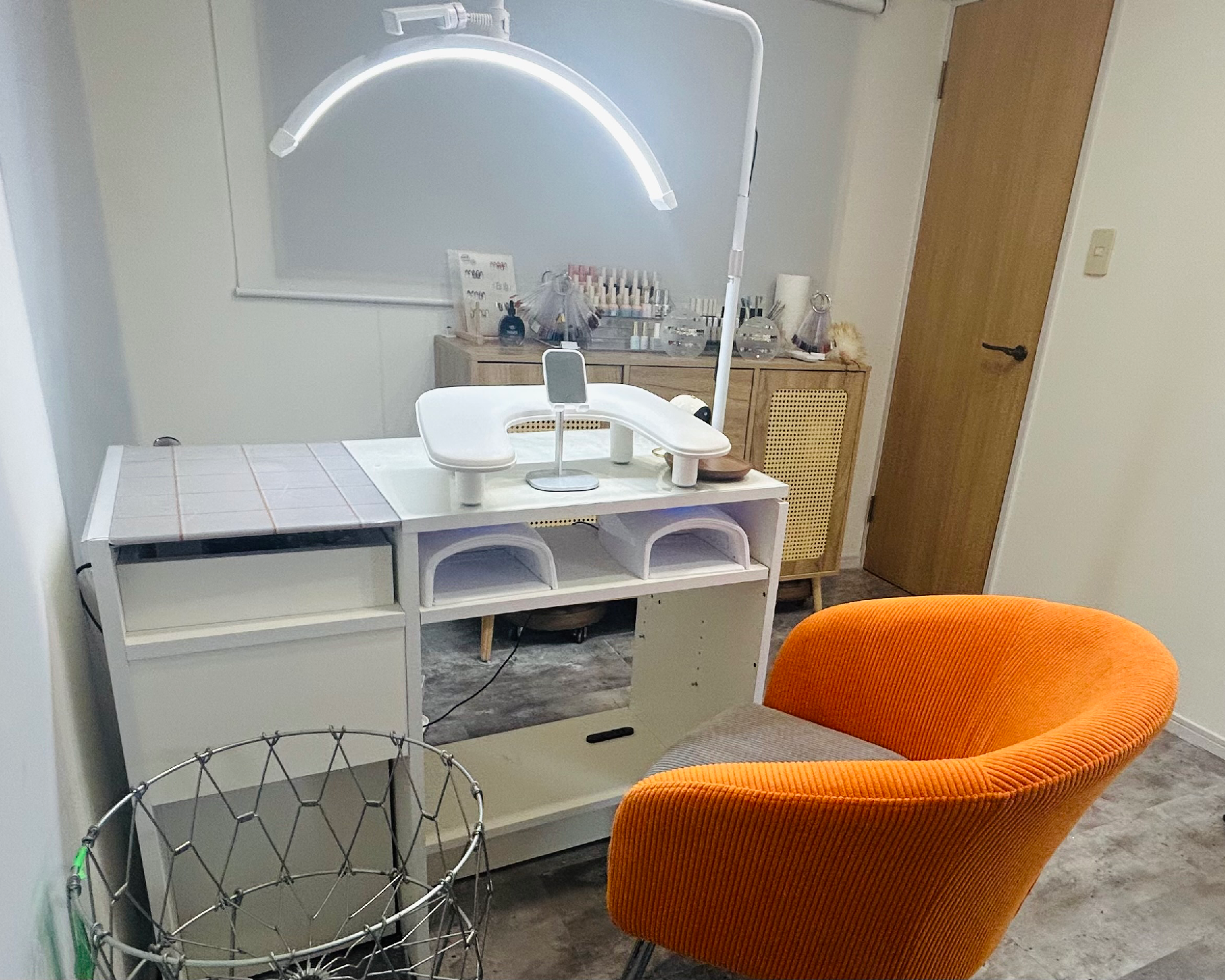 nail salon Nur
