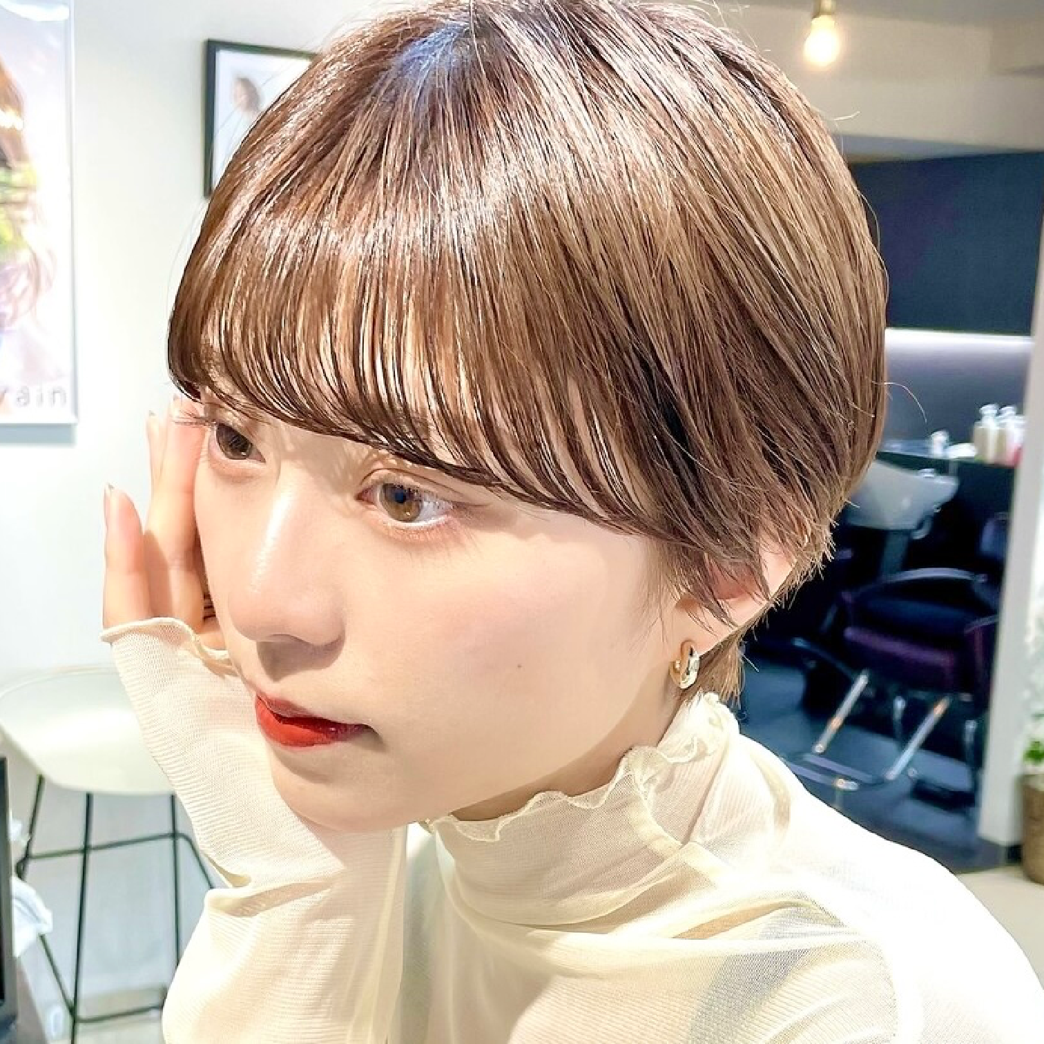 毛先が曲がるショート矯正（巻ける/地毛風/シャキンとしない自然な仕上がり)