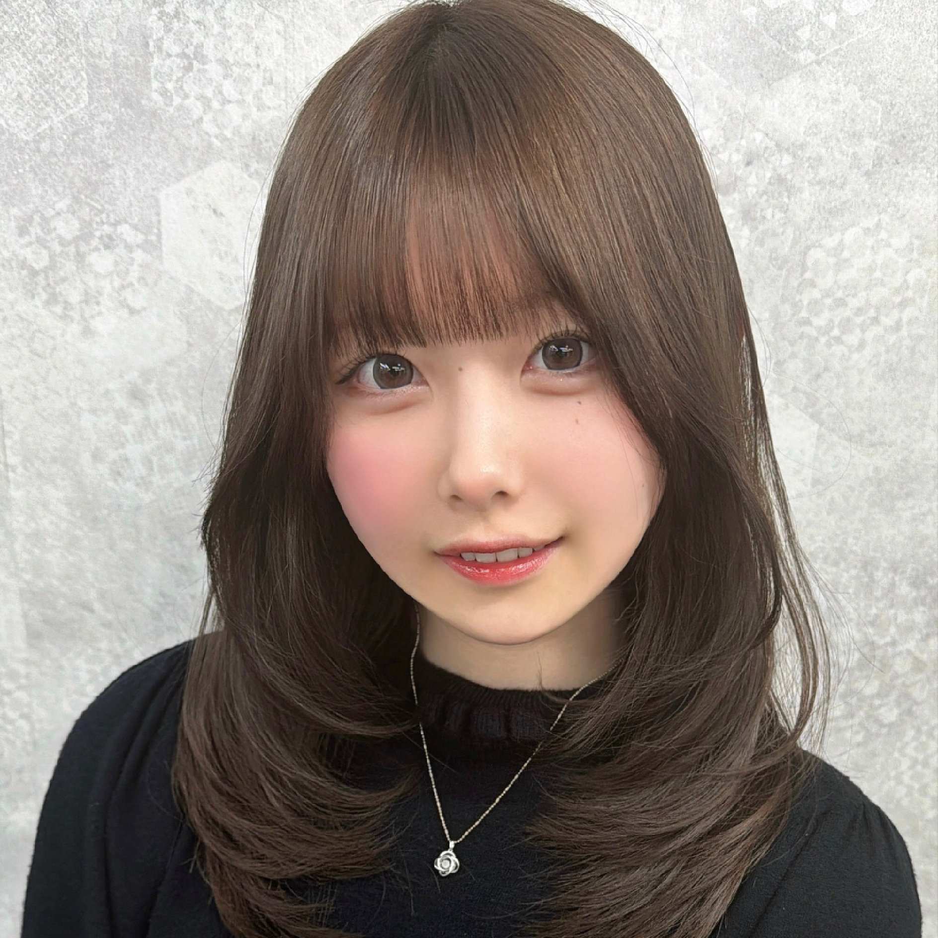 【顔周りで中顔面短縮♪】小顔カット+フルカラー+美髪1stepTR￥11000→