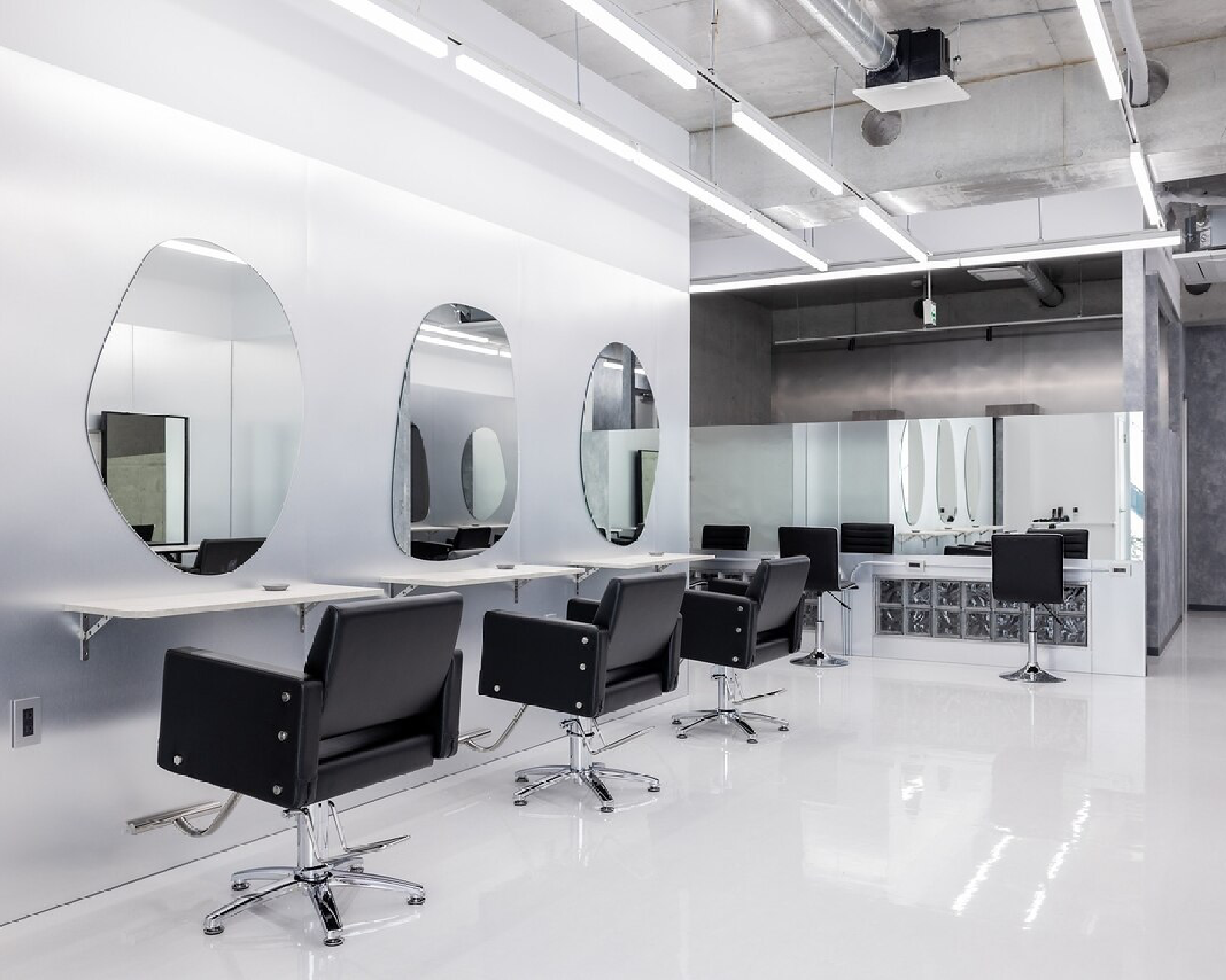 ONE’s MIRROR 立川店