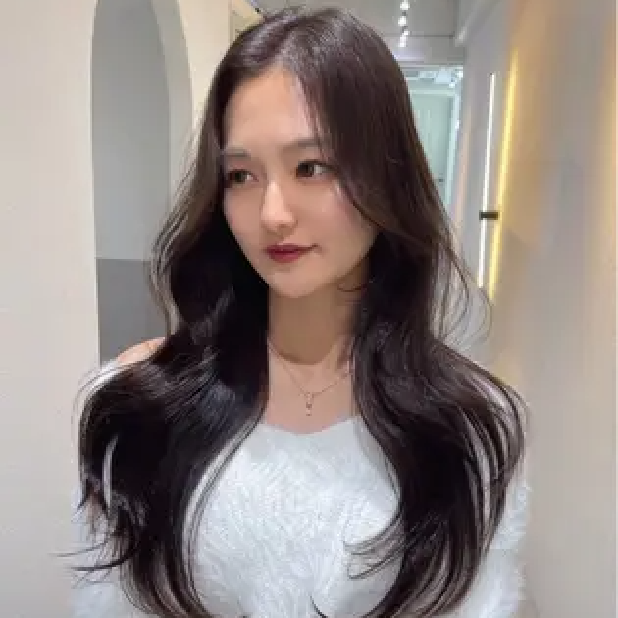 【限定クーポン】🫧韓国ヘアカット＋ケアカラー＋3ステップトリートメント🫧