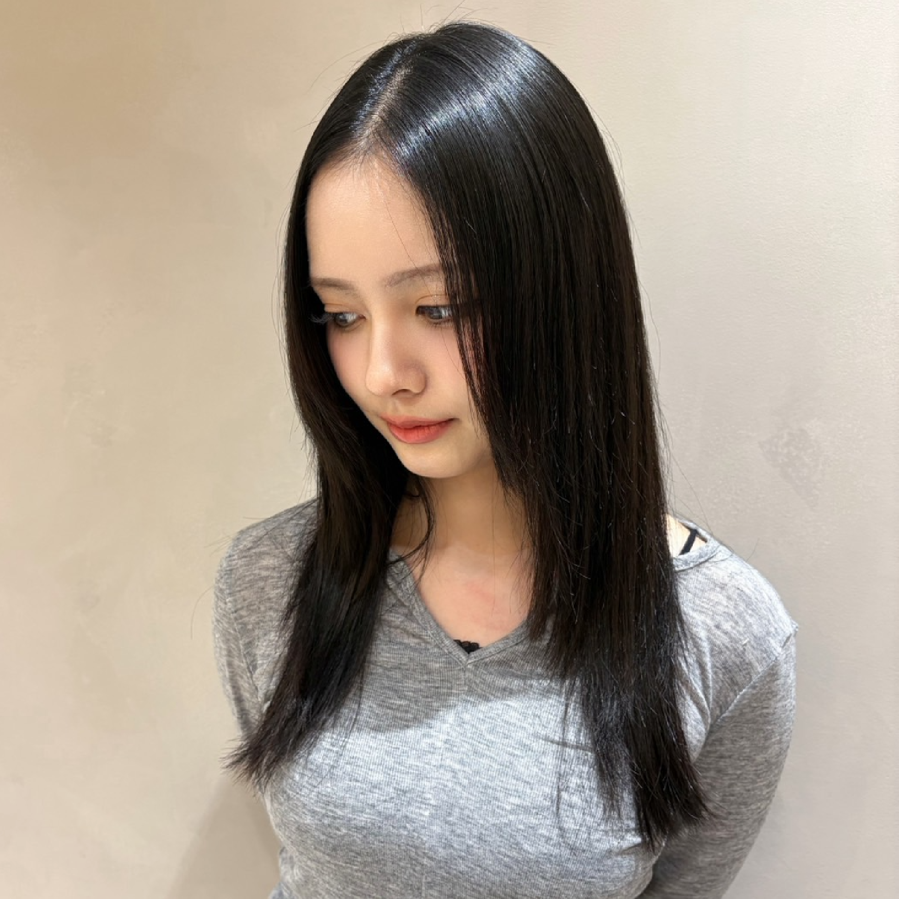 しっかり補修👨‍⚕️艶髪ストレート(縮毛矯正)+カット+6stepTR