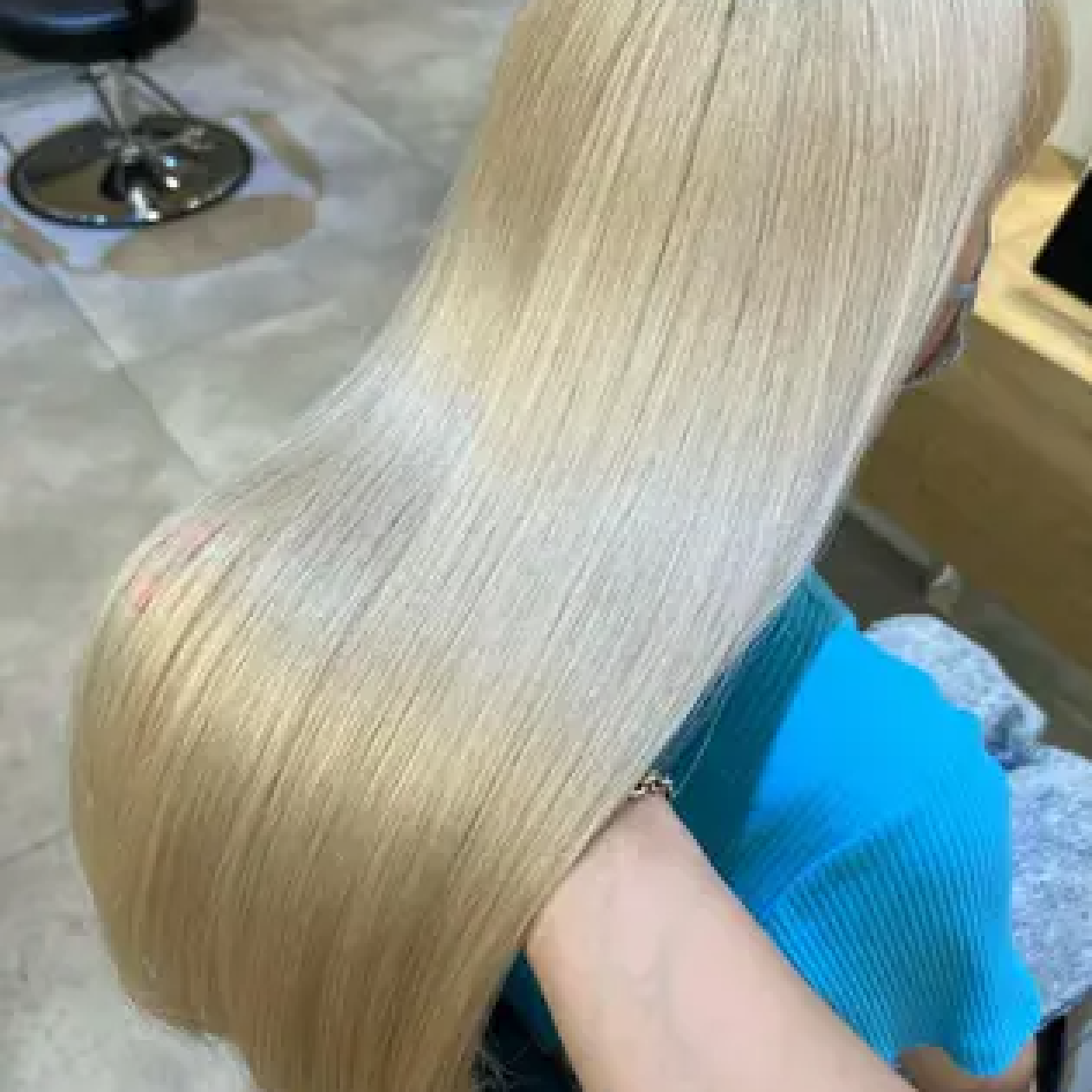 🧸ブリーチ&髪質改善カラー&前髪cut🧸
