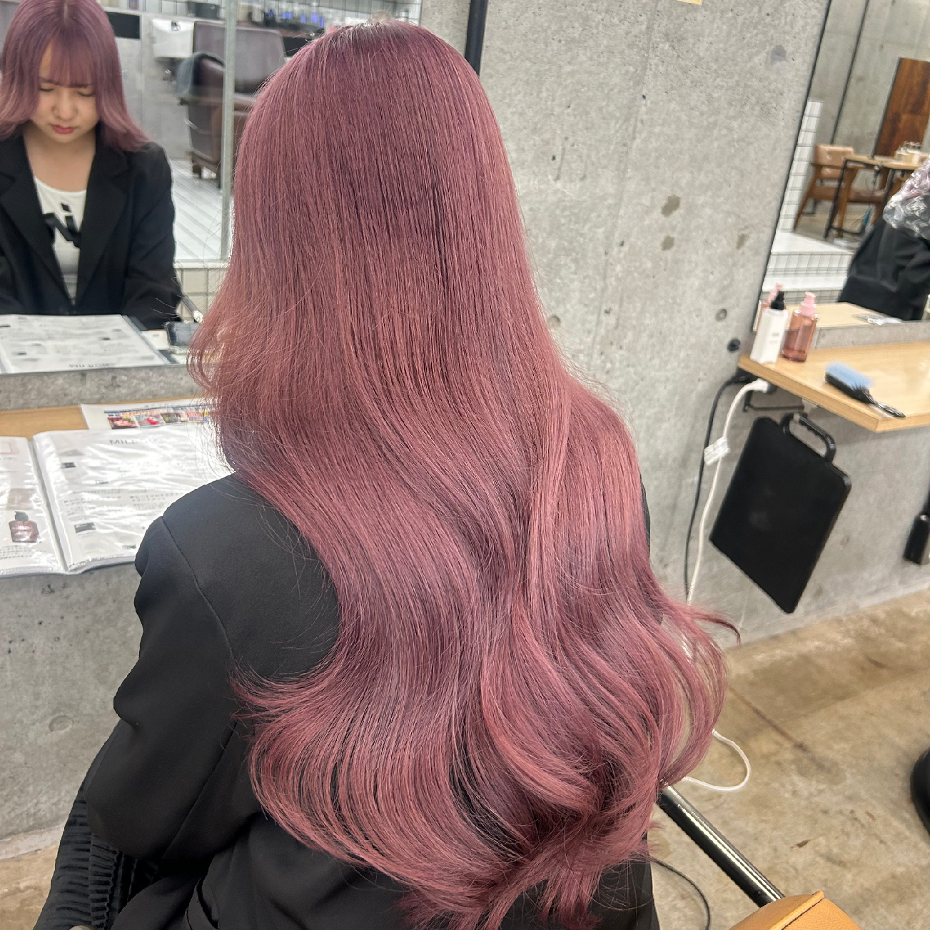 🎀【メンテナンスカット➕ブリーチカラー➕1Stepトリートメント】🎀