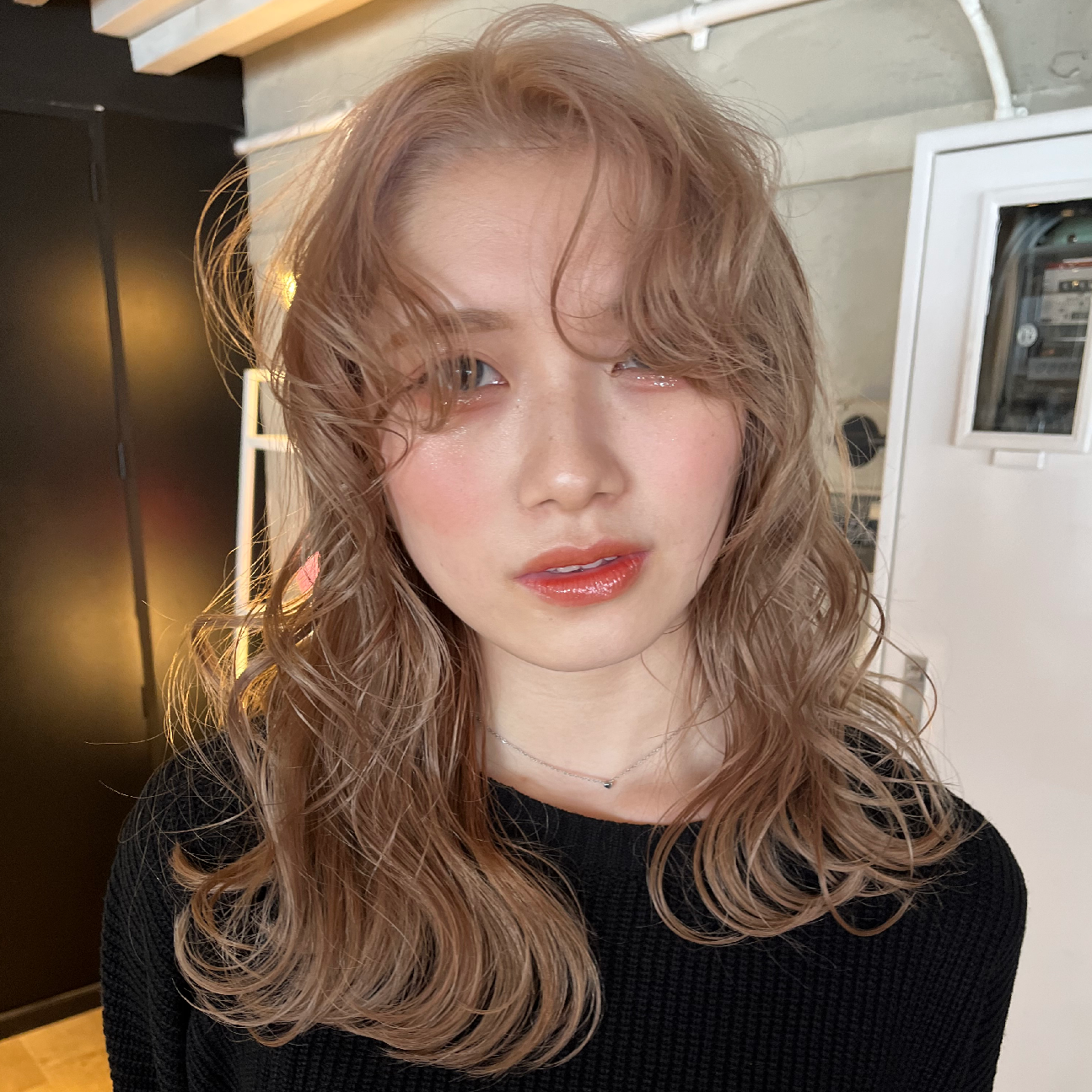 【人気NO.1ダブルカラーメニュー】ブリーチ➕カット➕トリートメント