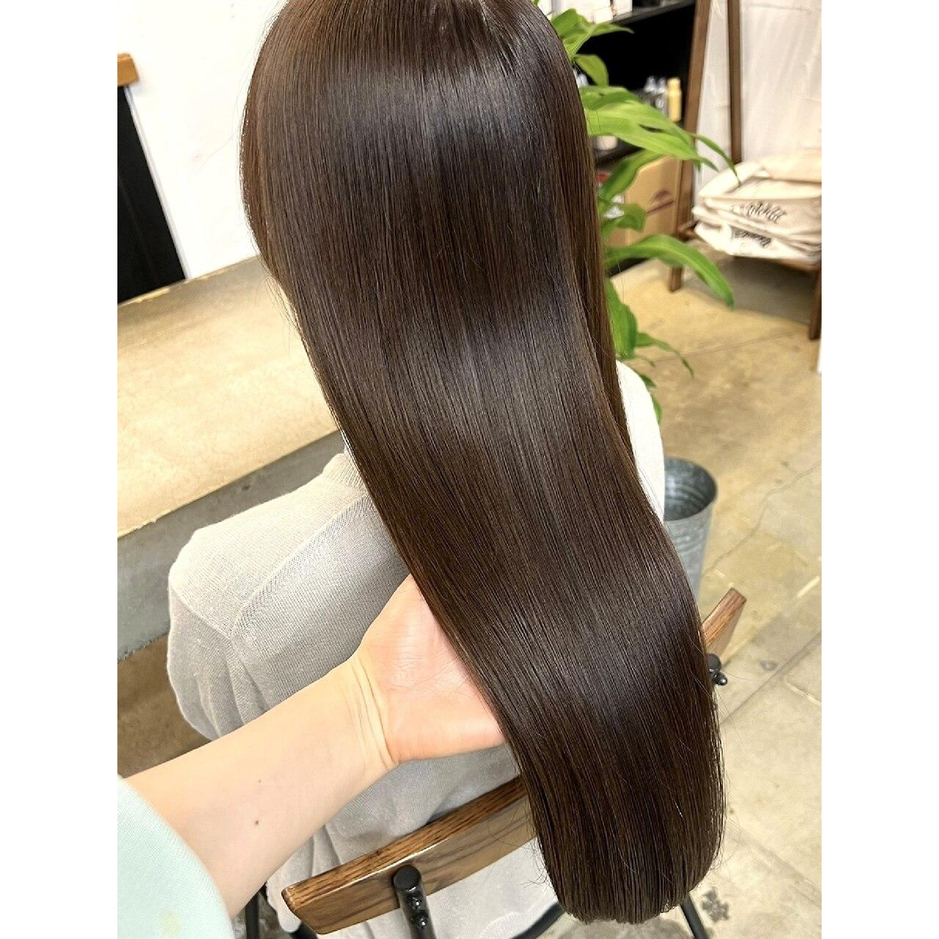 【平日限定3名様まで】髪質改善極みストレート　￥11,000