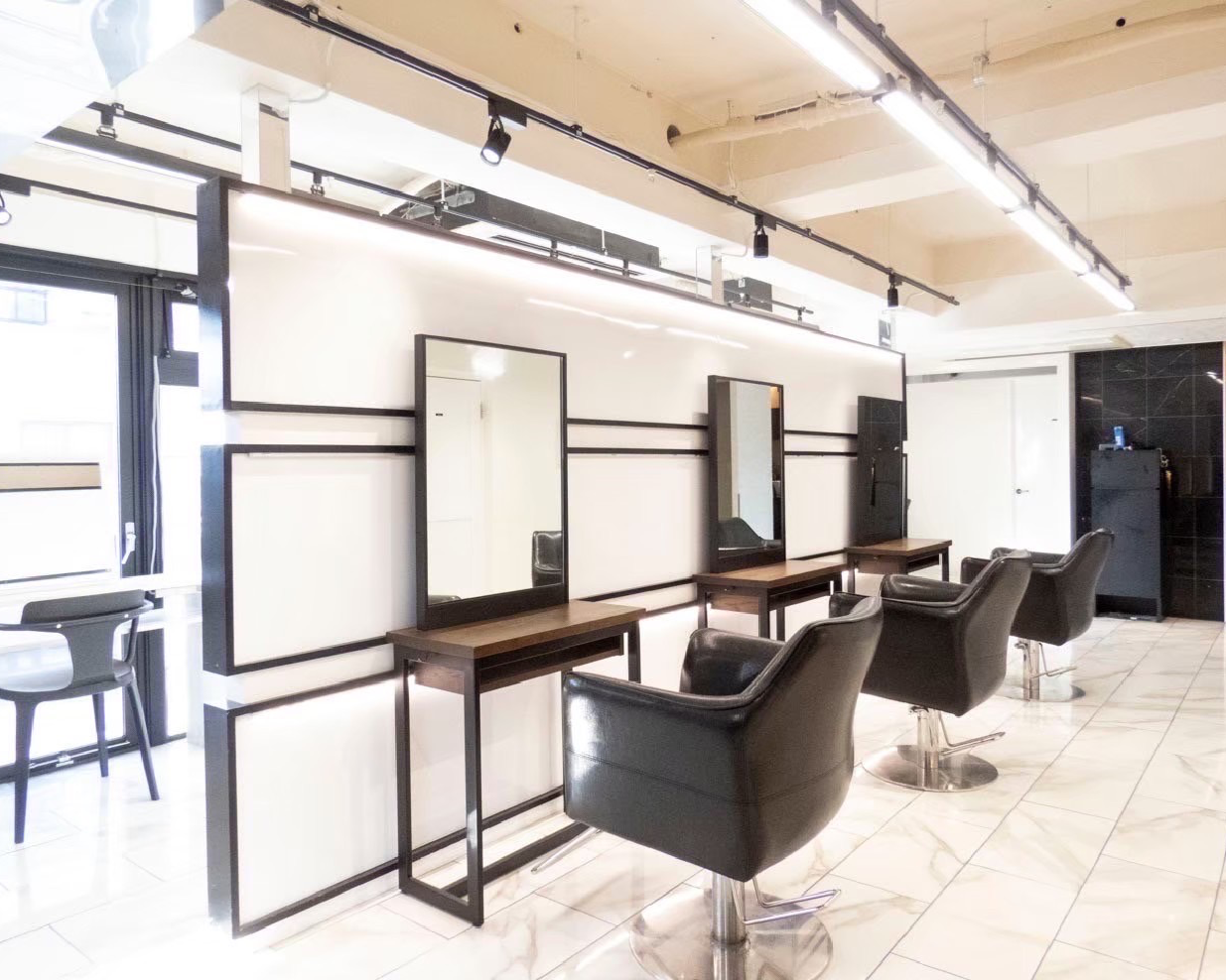 LEVIJU hair 桂店