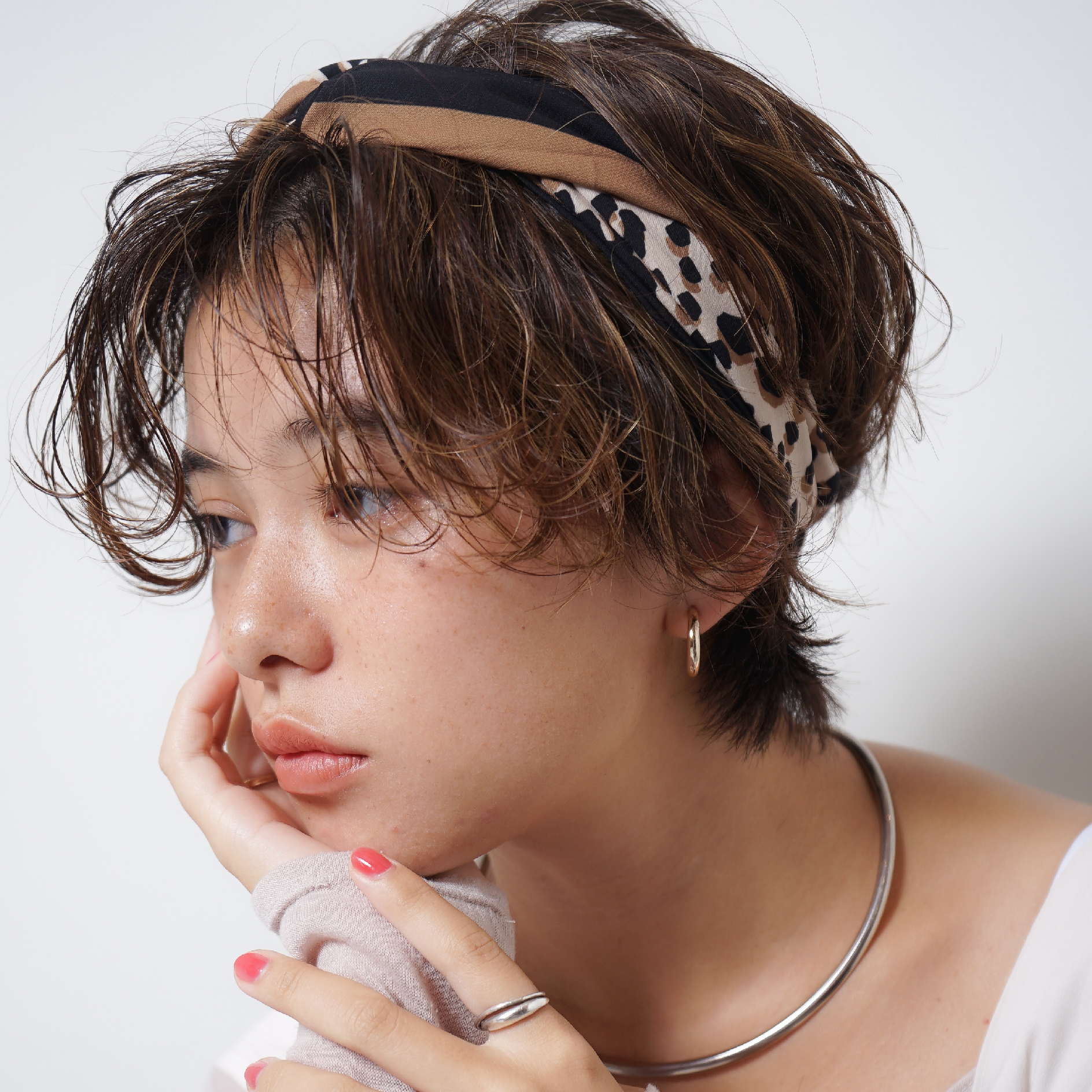 【人気No.1】　カット＋透明感カラー＋ケアTr　￥14,850→￥10,000