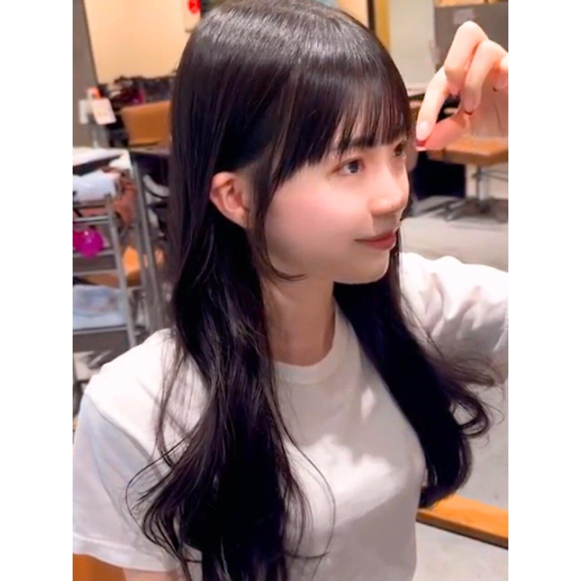 前髪+顔周りカット+コテ巻きおろし　￥5500