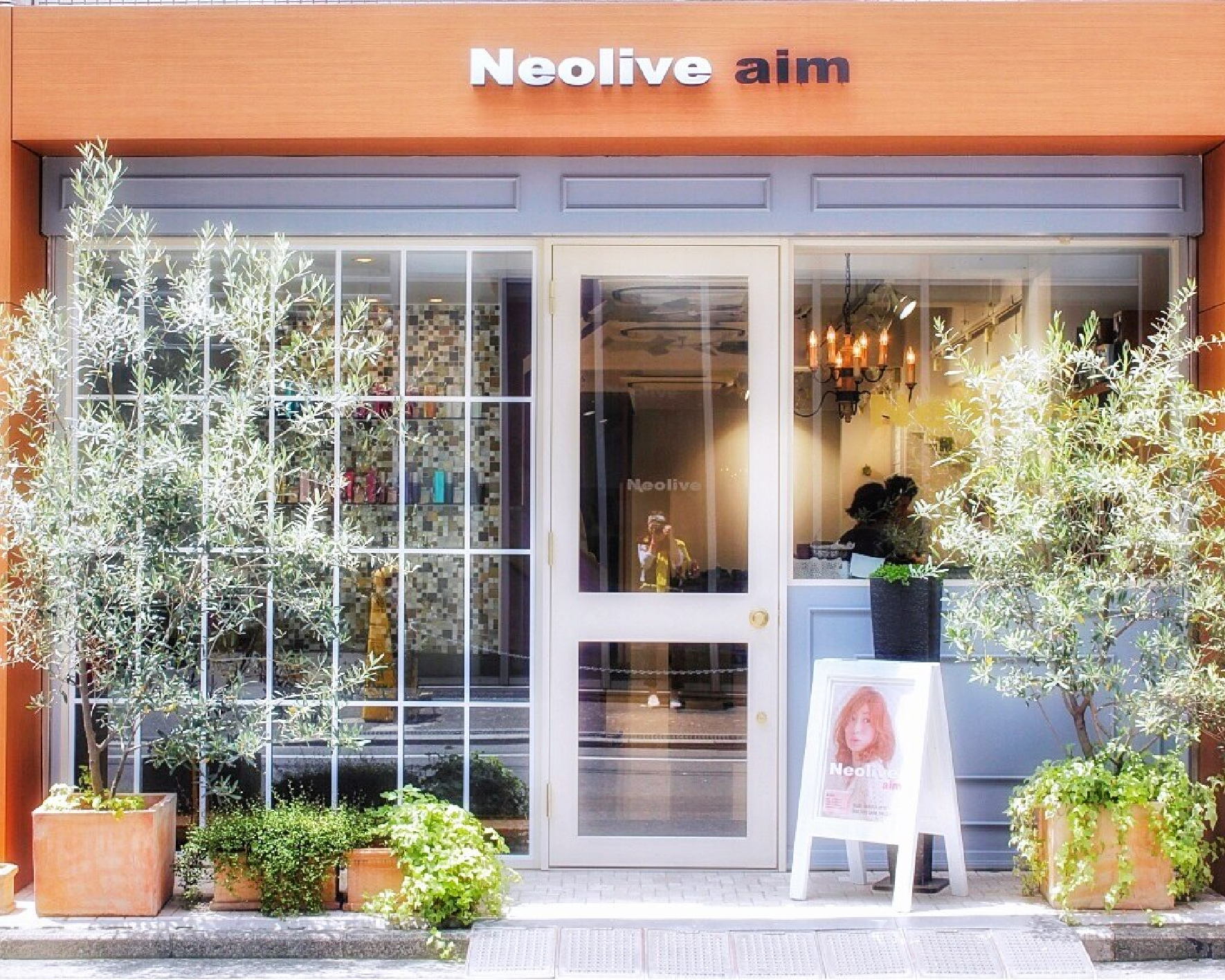 Neolive aim