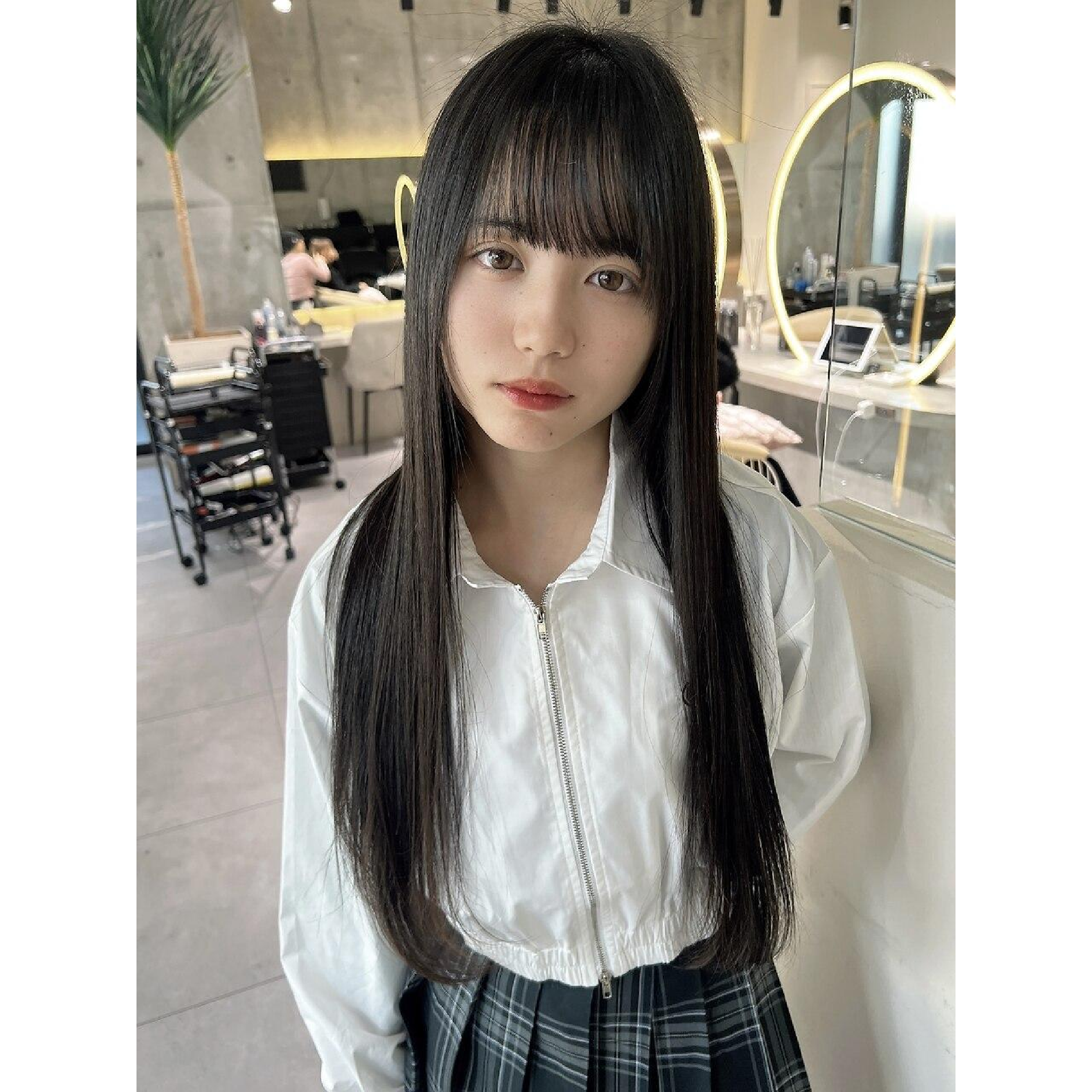 【向井限定クーポン】美髪ストレート(ブリーチ履歴無し)+カット+3stepTR