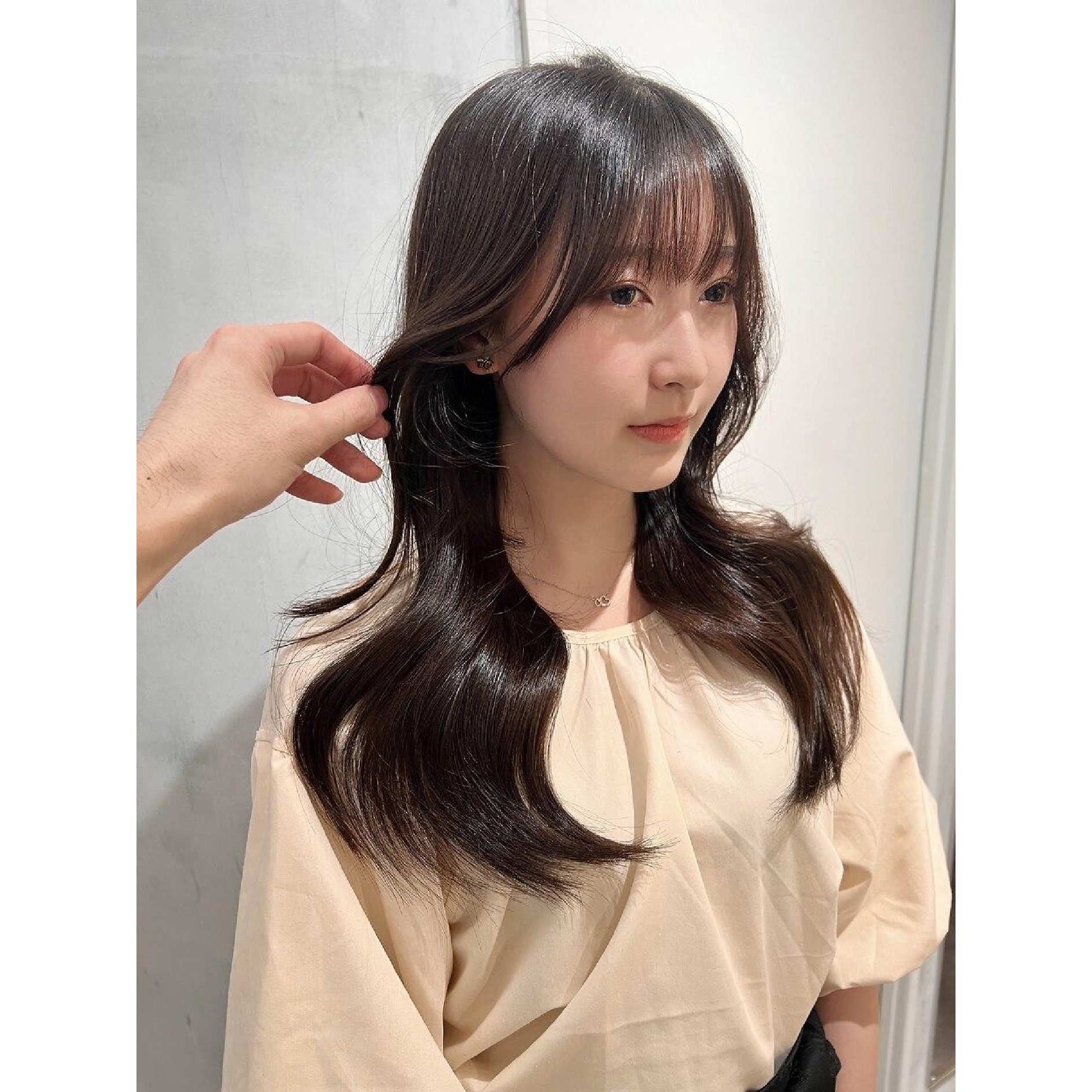 【羽田限定】艶カラー＋前髪顔周りカット＋1stepトリートメント