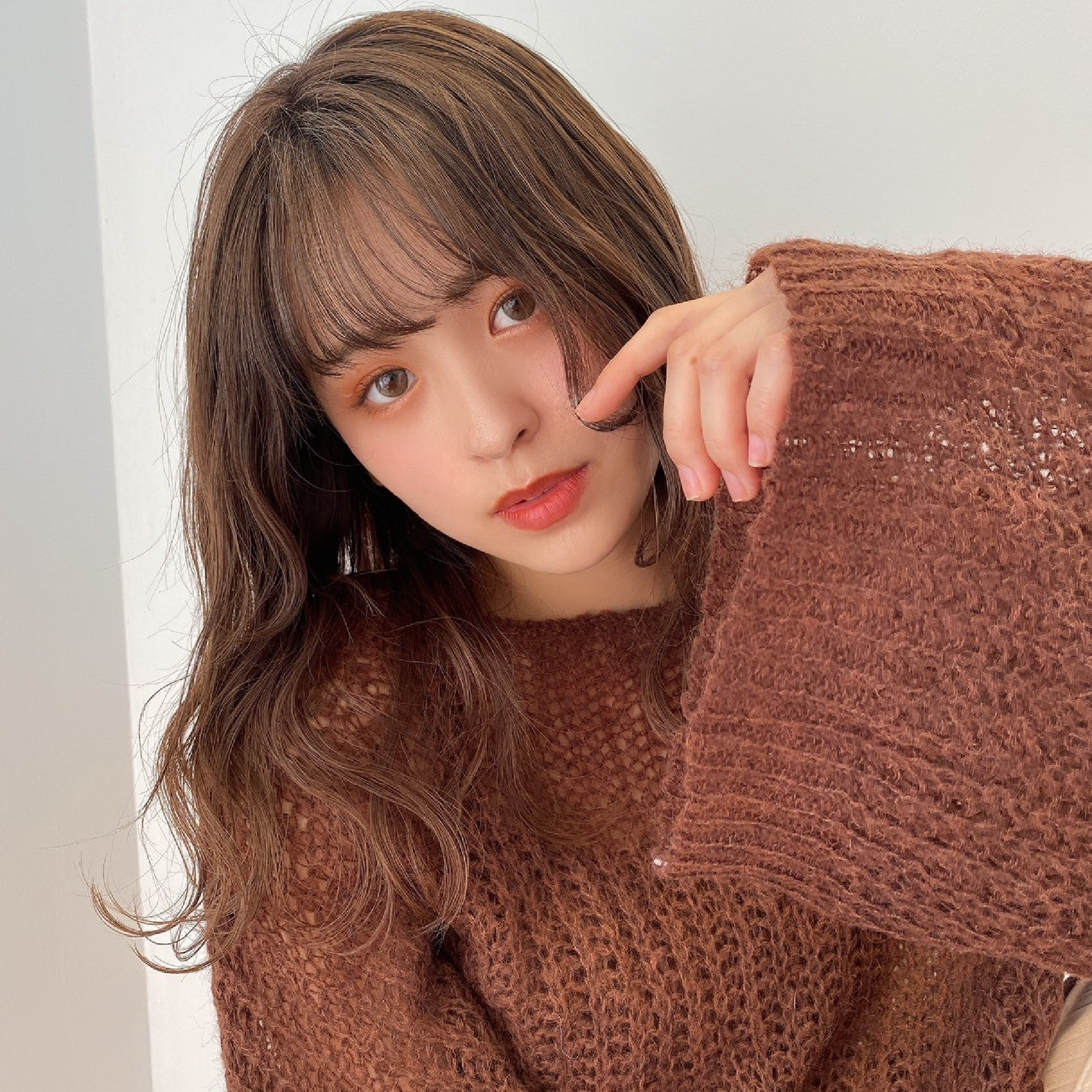 【顔回りデザイン】前髪～顔まわりカット＋ポイントストレート￥9,900