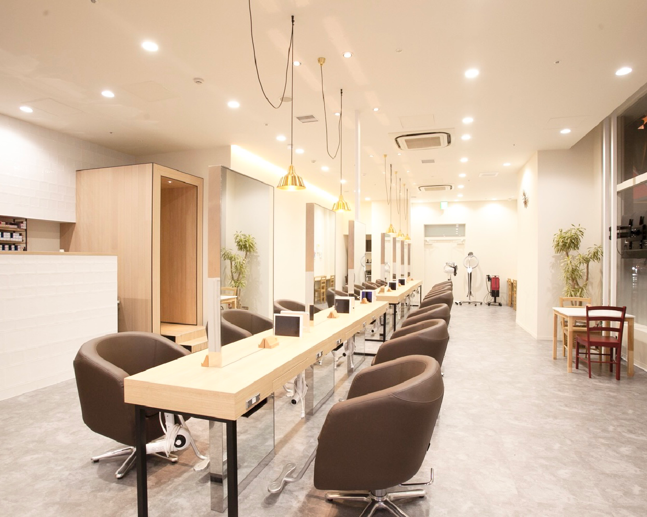 モードケイズ 厚木店