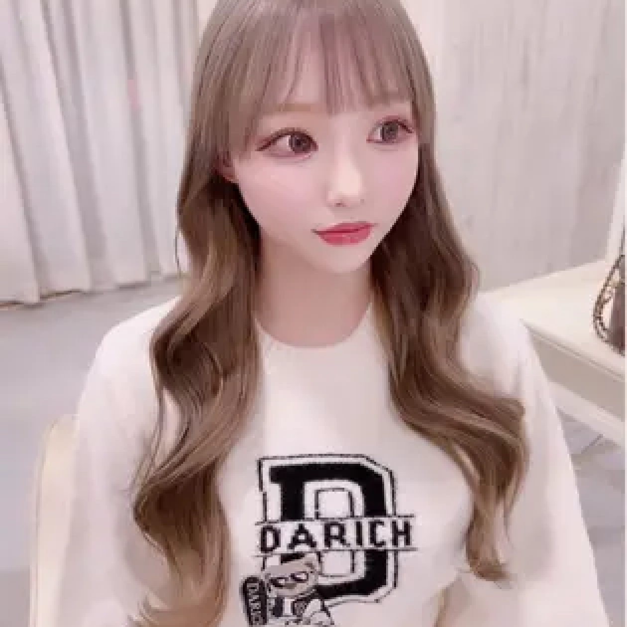 ケアブリーチ使用⭐️Wカラー+3stepトリートメント💘＋2500円でカット可