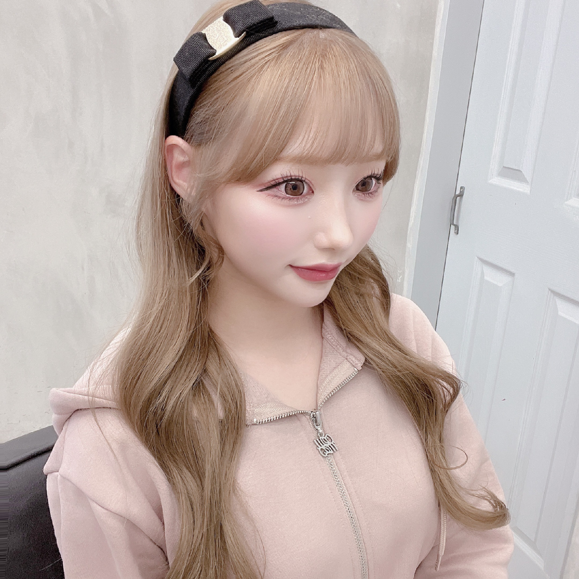 ネイリ―限定🎀顔周りカット+透明感カラー+1stepトリートメント