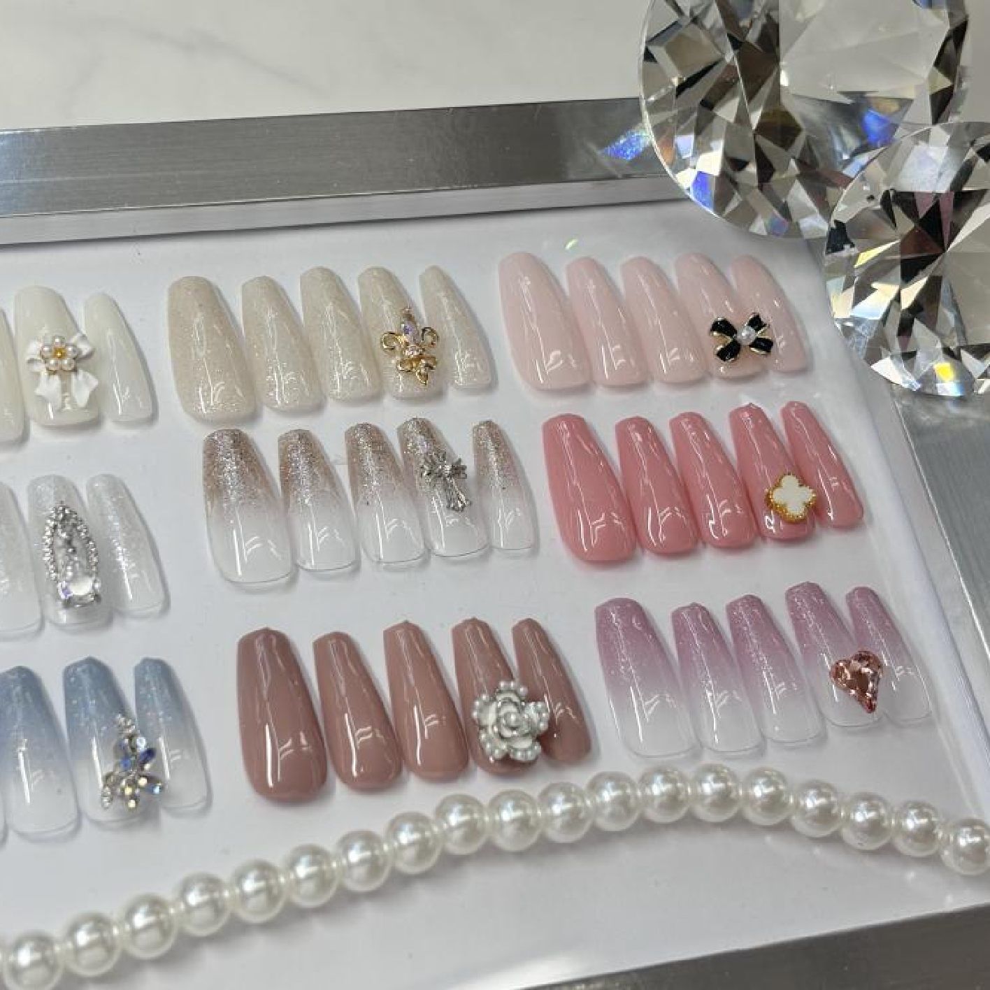 ★400種以上の有料パーツから2個選び放題♪ ワンカラーor ラメ/カラグラ