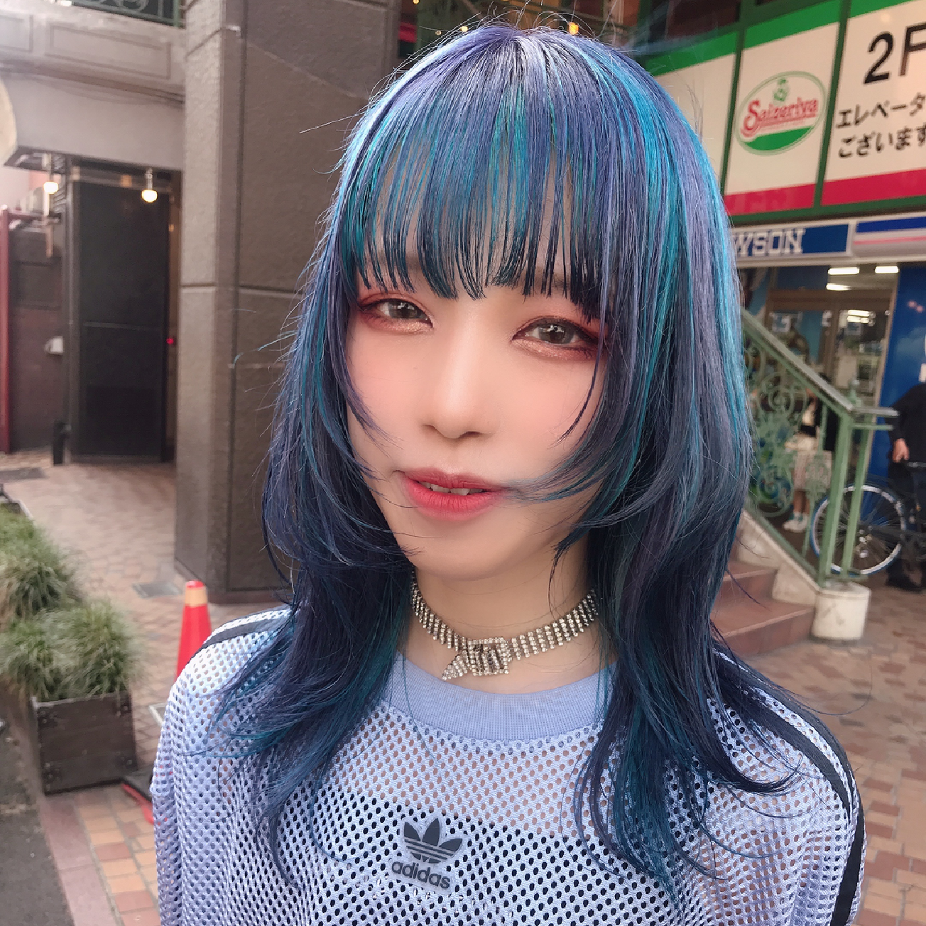 デザインカット+シャンプー/ウルフやレイヤーはお任せ