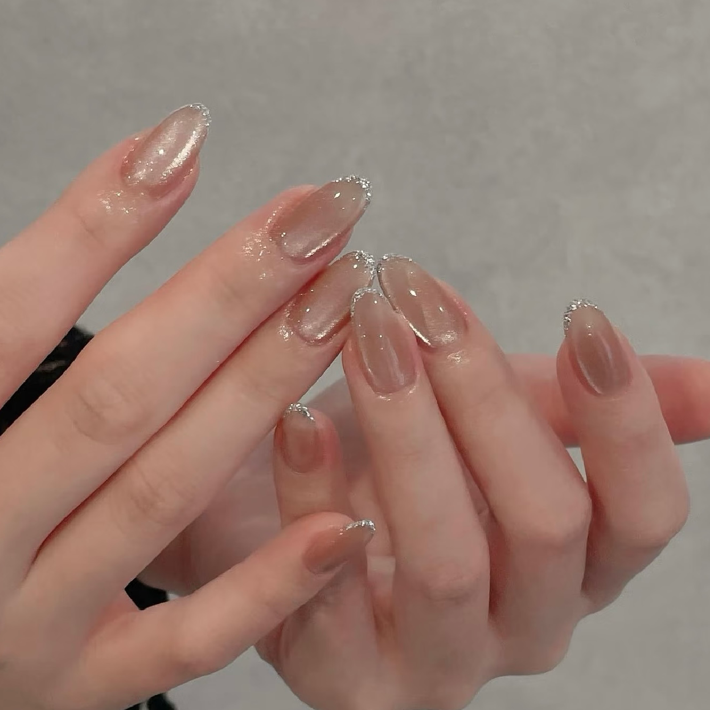 【HAND】肌馴染みの良いうるぅとガラスマグネットカラー