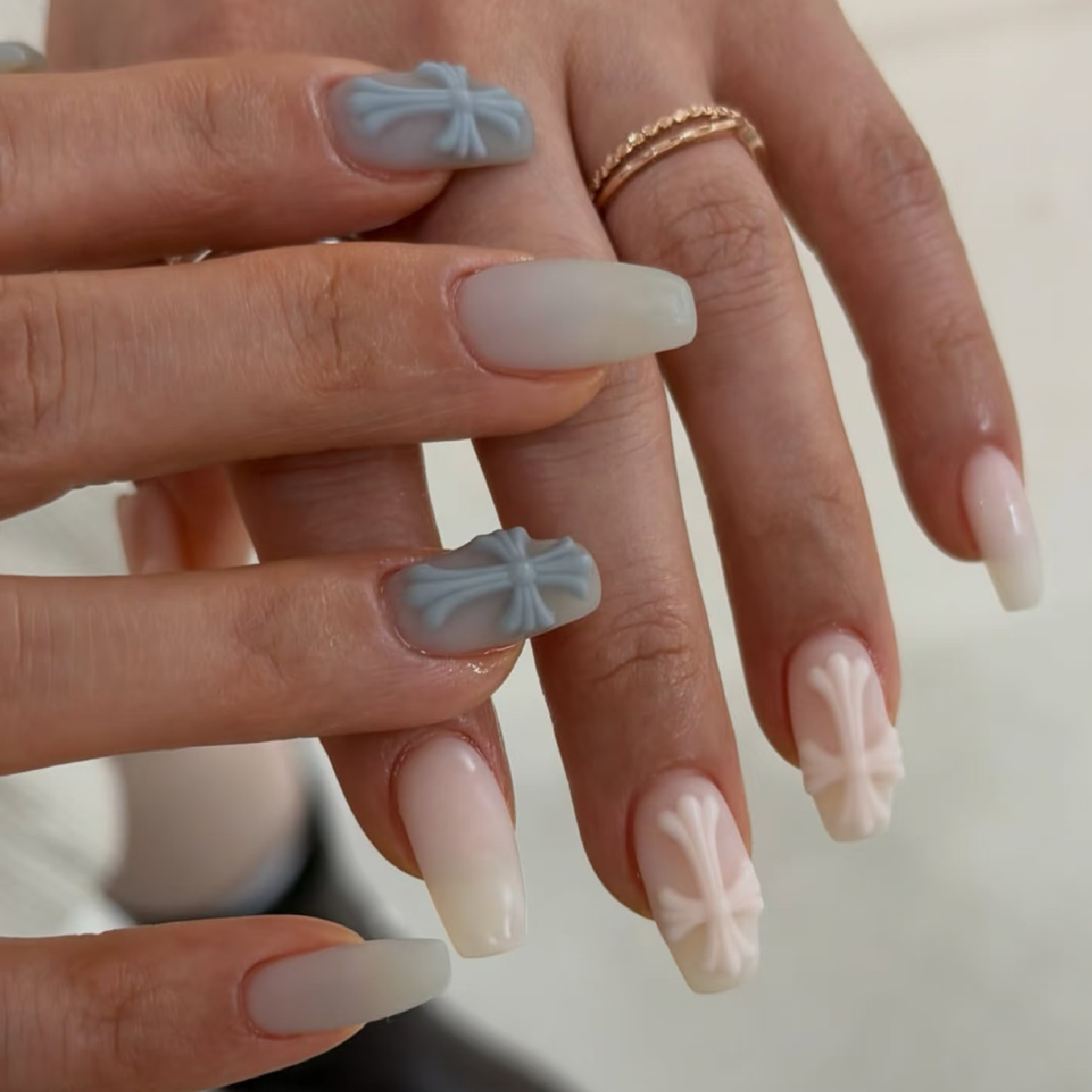 【チップ長さだし】SNSで流行りのビッグクロムネイル 4本