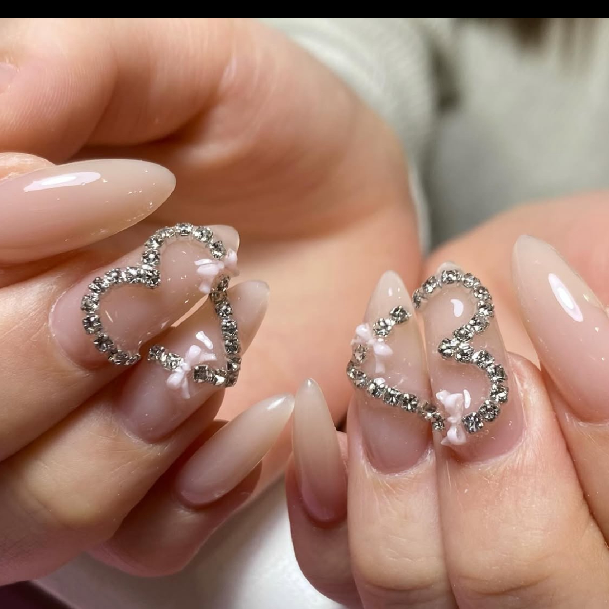 Instagramの話題ネイルハート4本+ワンカラー6本(初回ジェルオフ無料)