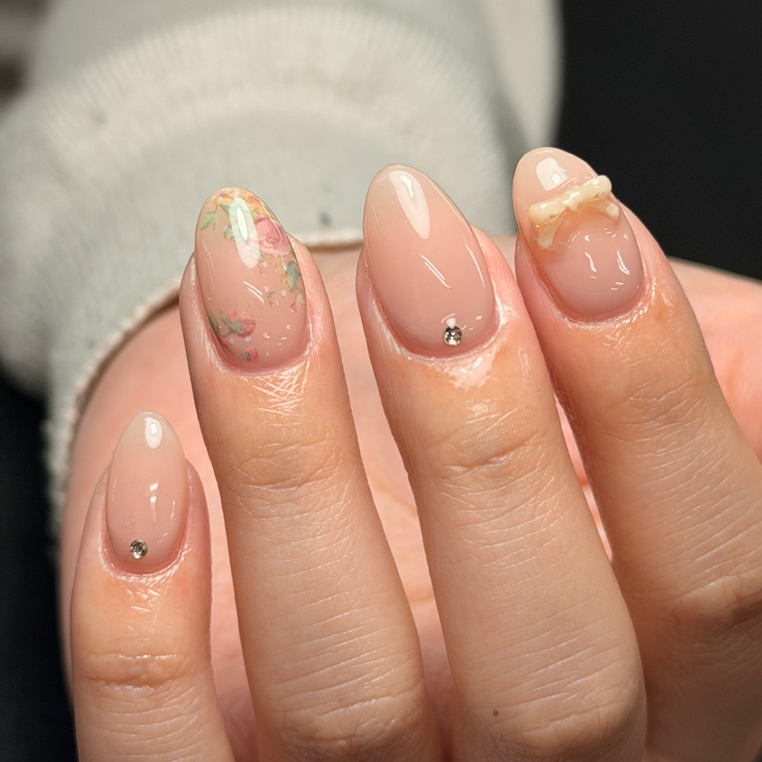 研修中1✨(自爪)持ち込みデザイン(４本)