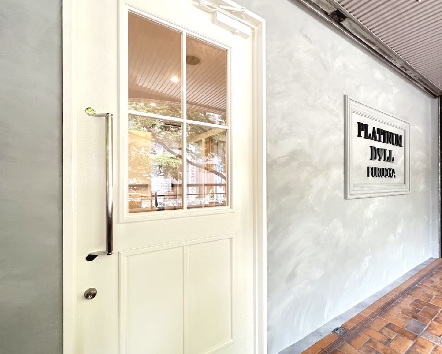 PLATINUMDOLL福岡大名店