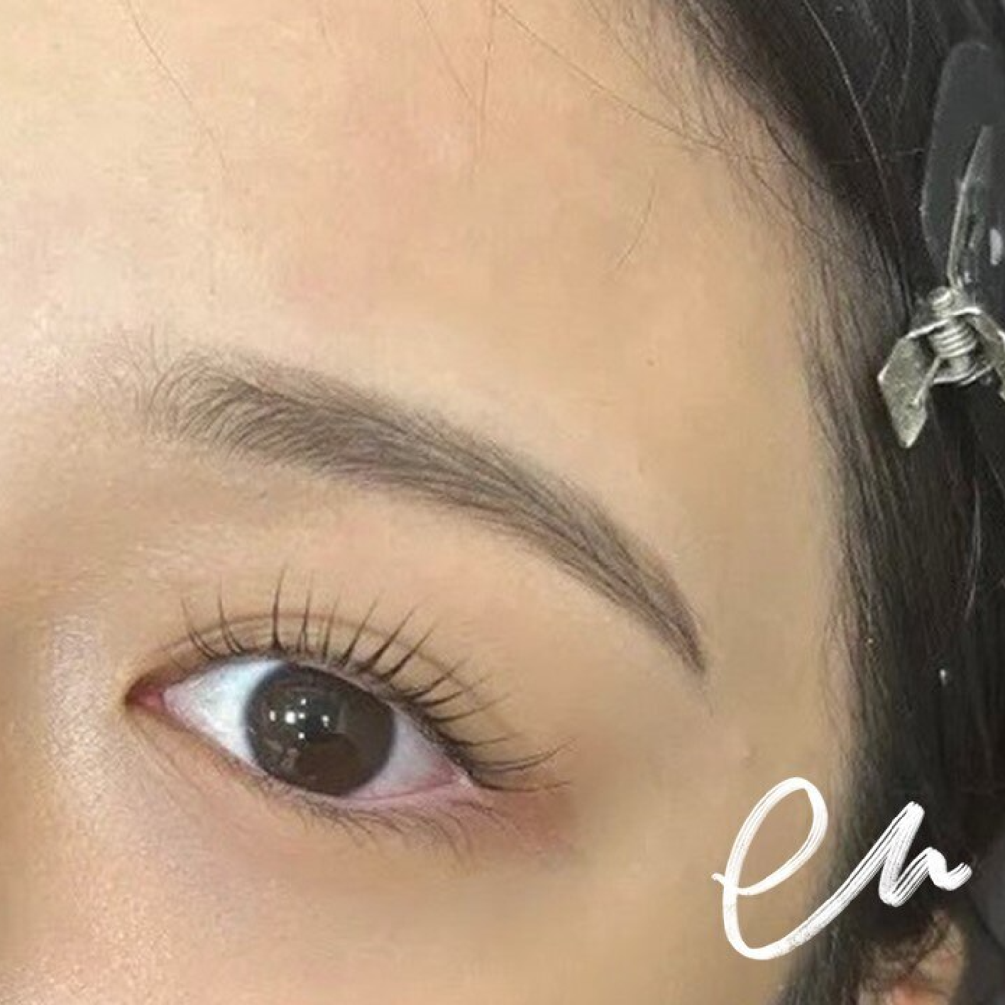 眉毛アイブロウWAX  +  顔WAX脱毛 1パーツ  ¥6800