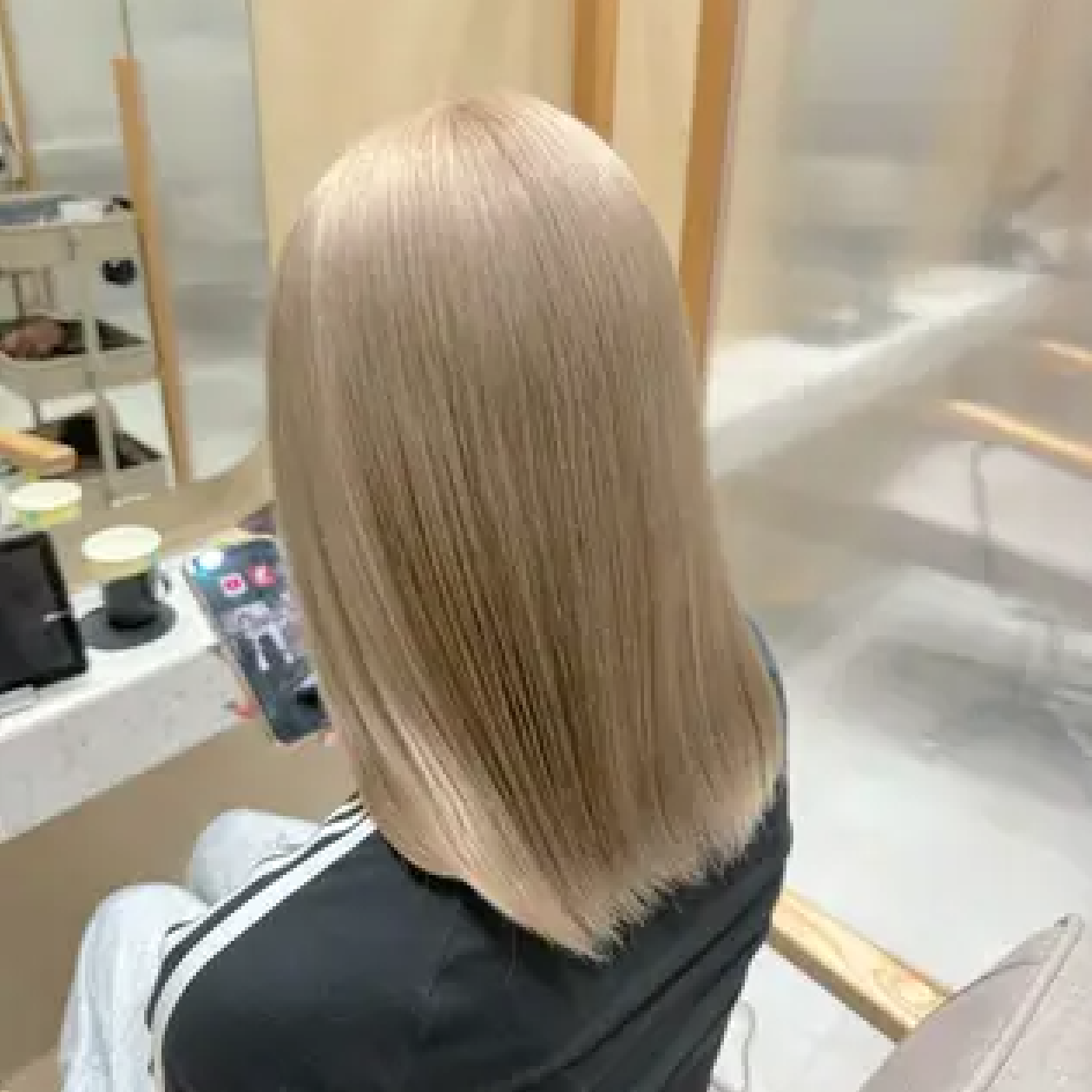 ブリーチカラー+カット