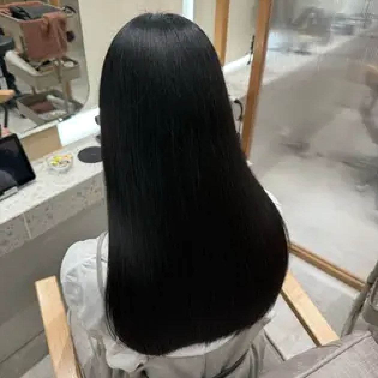Premium艶髪ストレート(縮毛矯正)+カット