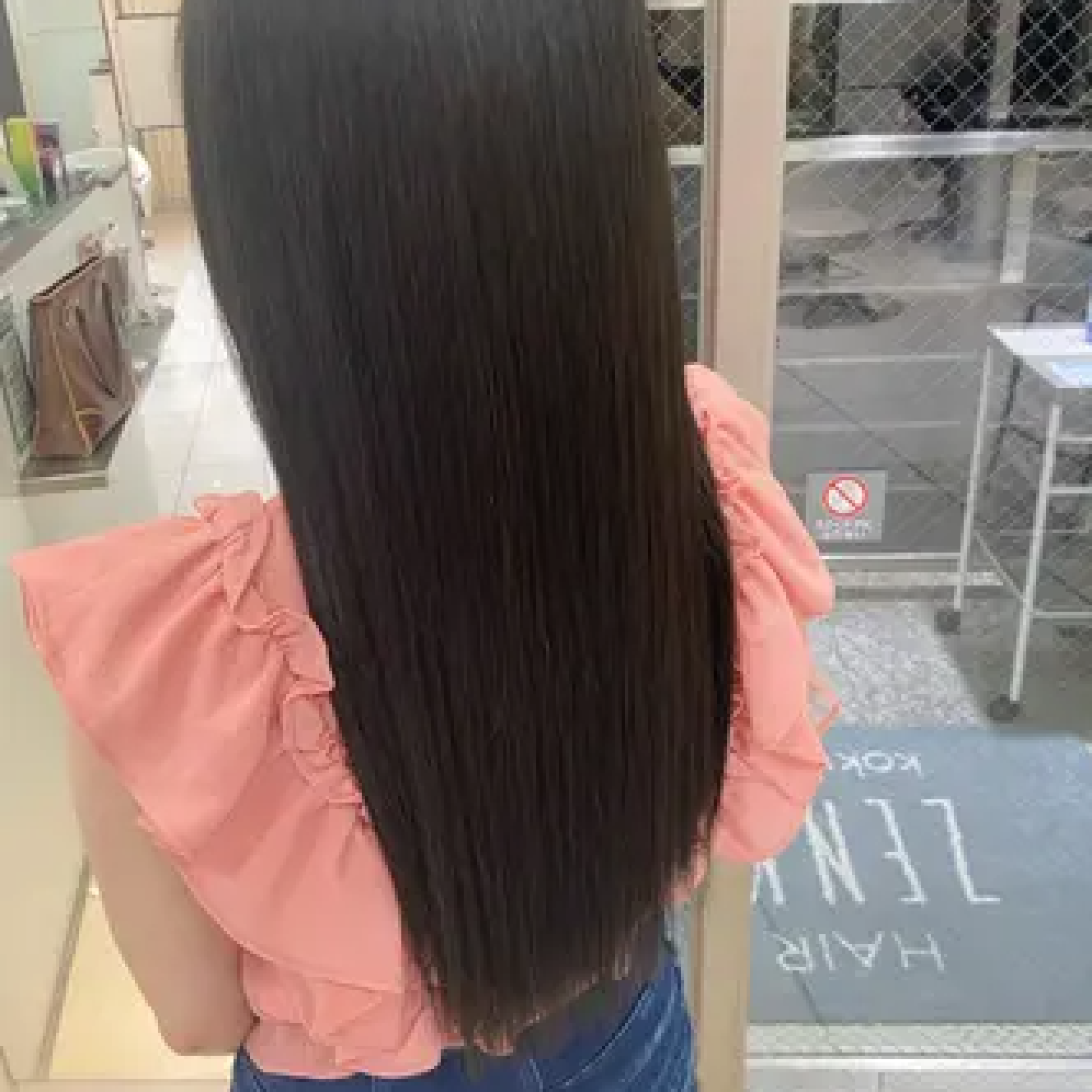平日限定🉐カット+艶髪ストレート☘️