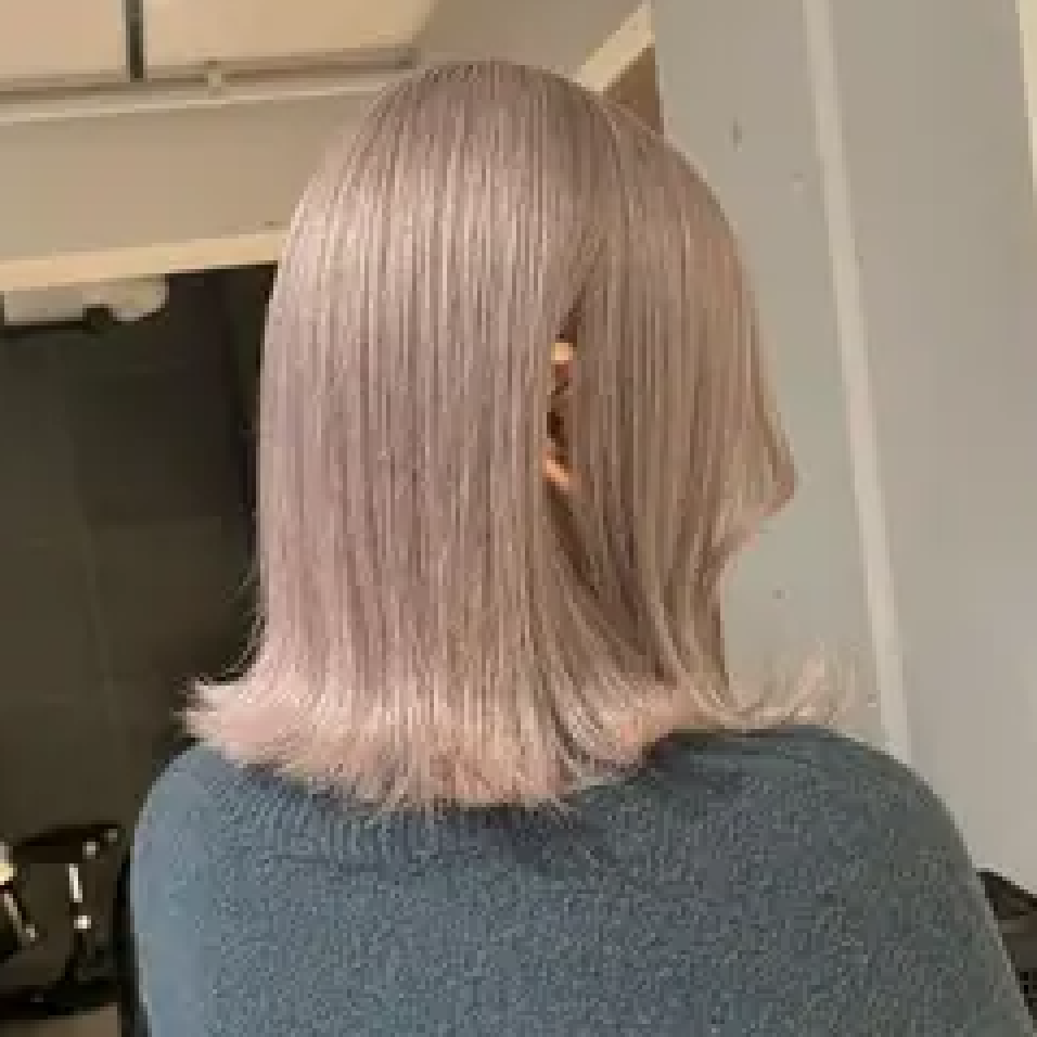 🤍憧れのハイトーンカラー🦋ブリーチ＋カラー＋潤艶トリートメント✨ケアプロ付き