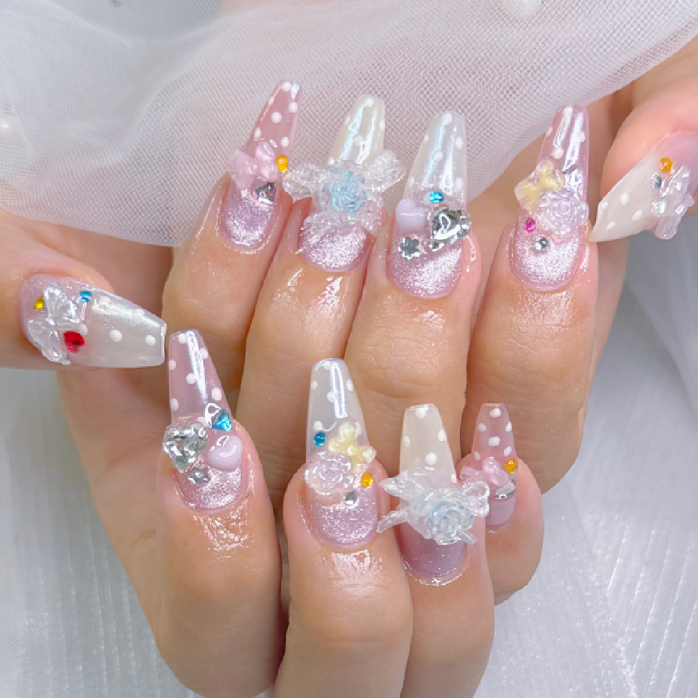 (時間以内)チップ長さ出し10本+アートやり放題+ストーン付け放題⭐️オフ込み