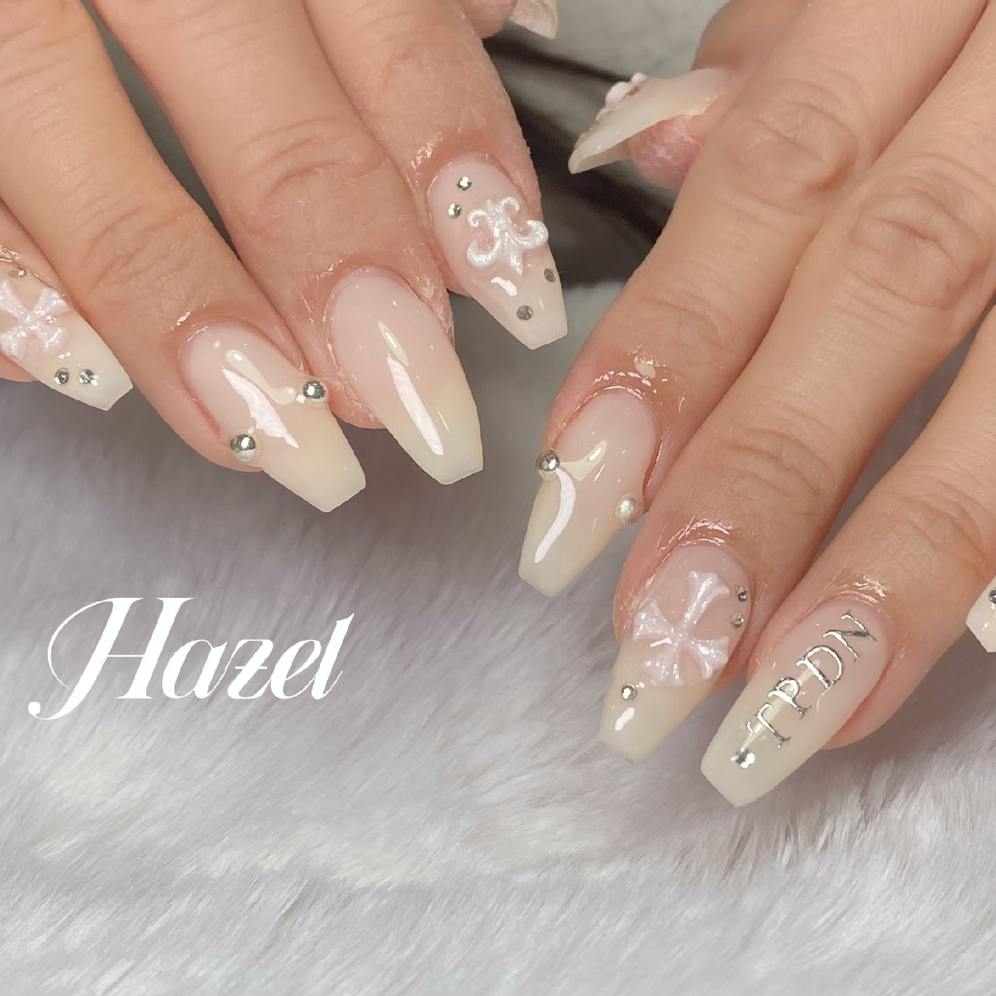 【HAND】持ち込みデザイン　指8本アート＋2本ワンカラー☆