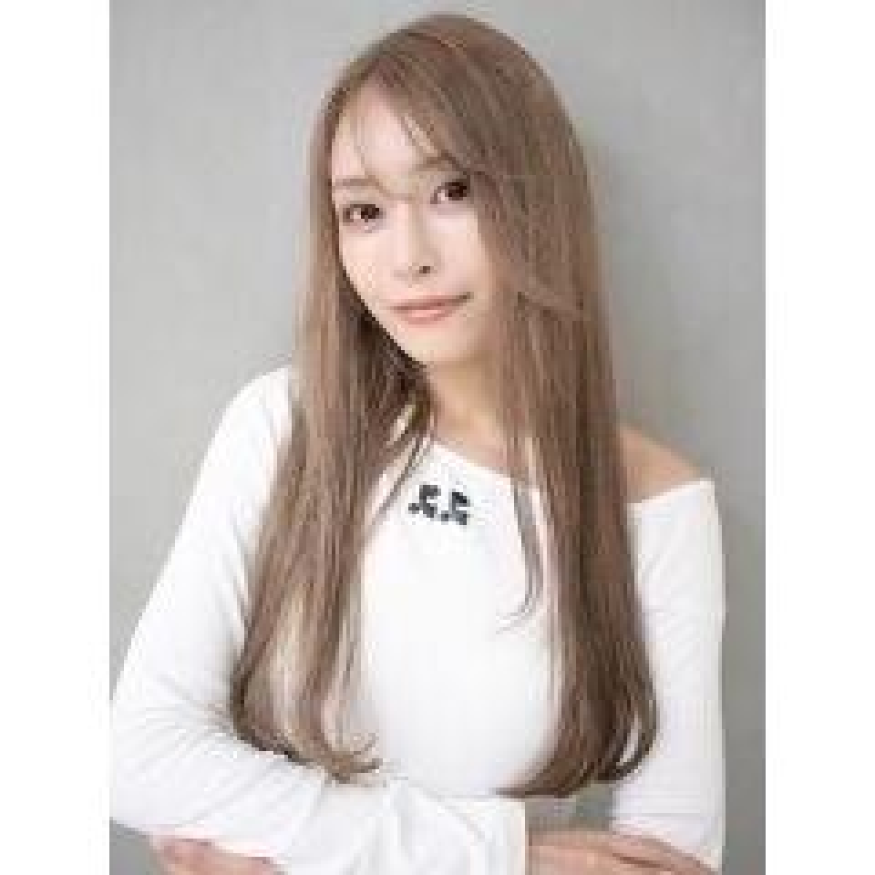 学割U24★カラー(フル)+デザインカット+ウル艶トリートメント ￥6500